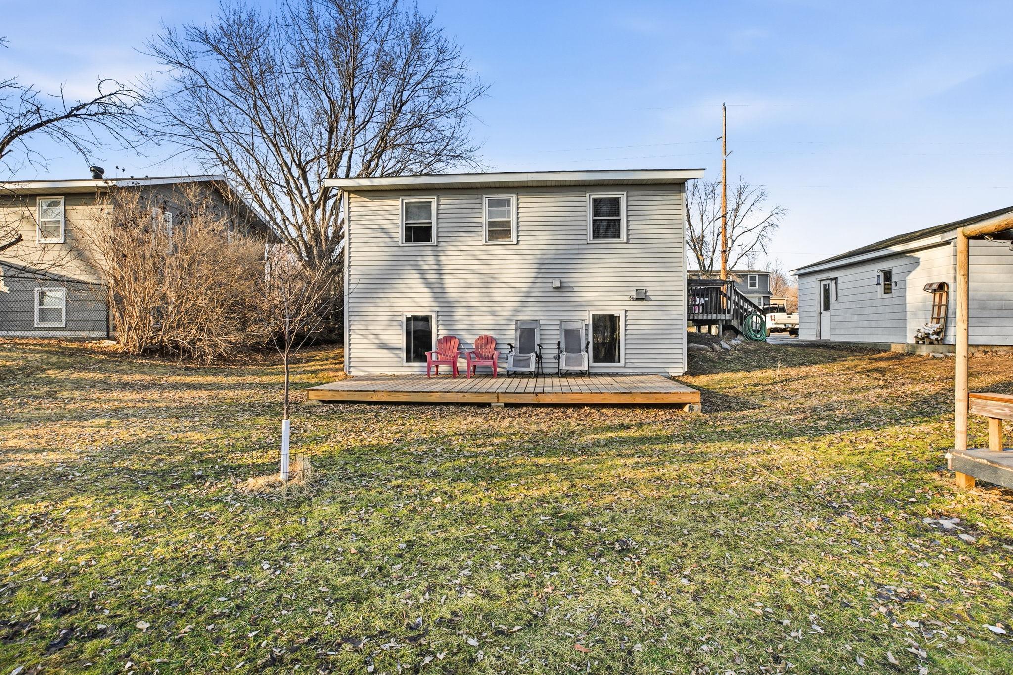 430 4th St N, Watkins, MN 55389