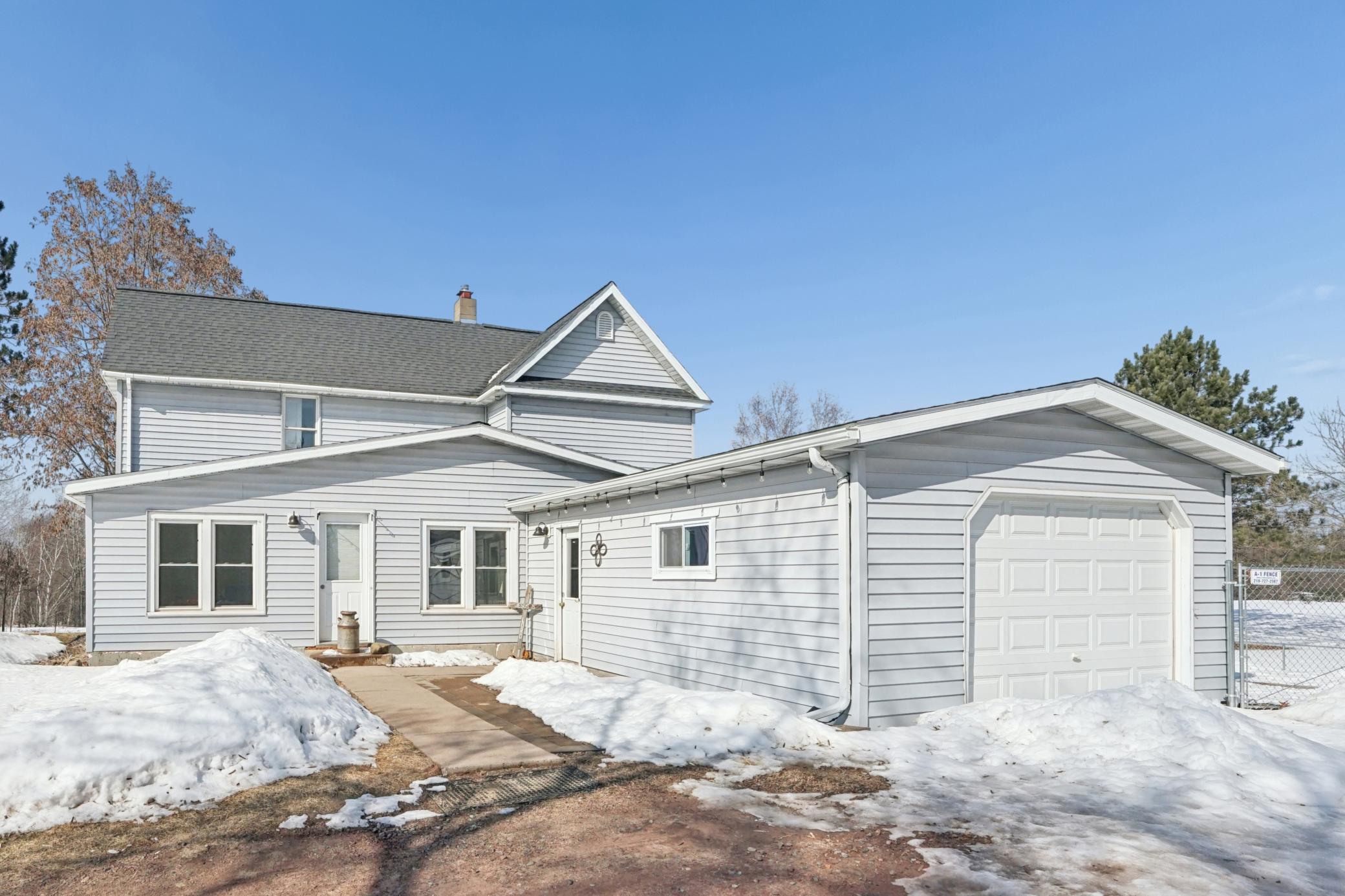 10671 E County Road B, Lake Nebagamon, WI 54849
