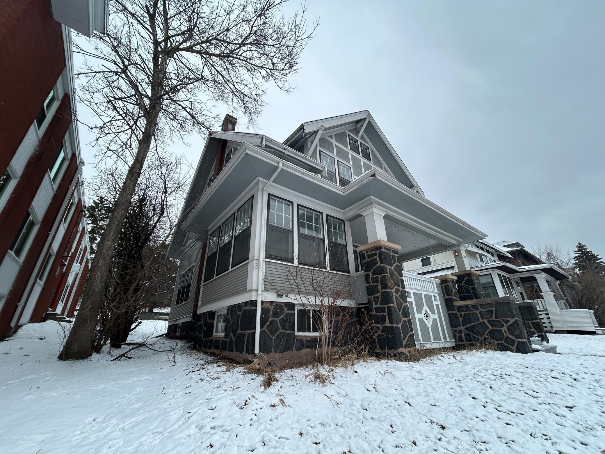 1723 E 4th St, Duluth, MN 55812