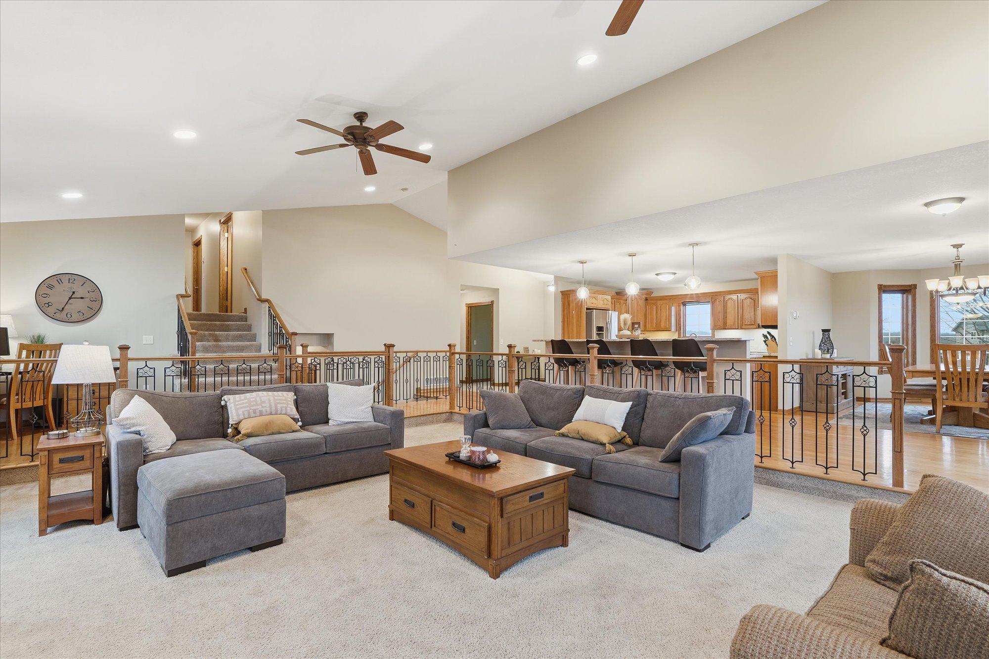 30190 Quandam Ln, Center City, MN 55012