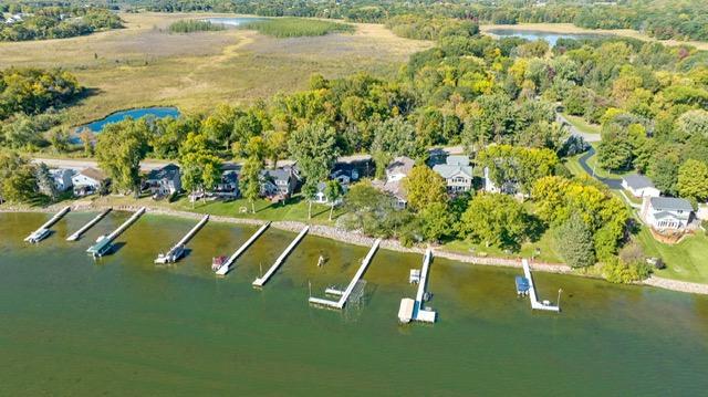 8839 N Shore Trl N, Forest Lake, MN 55025