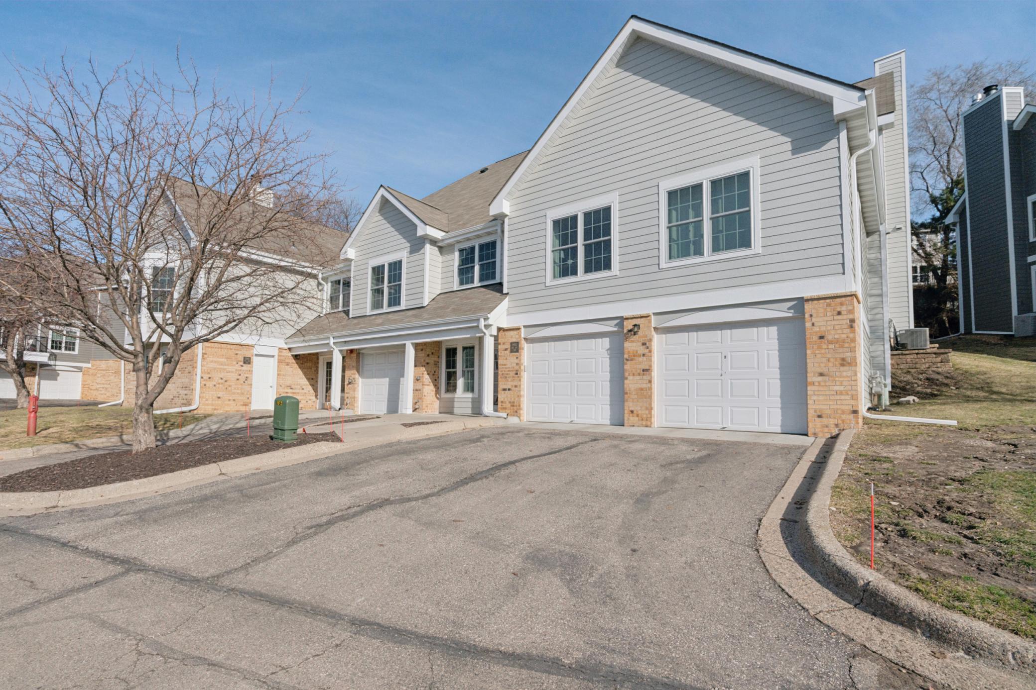 5980 Chasewood Pw #102, Minnetonka, MN 55343