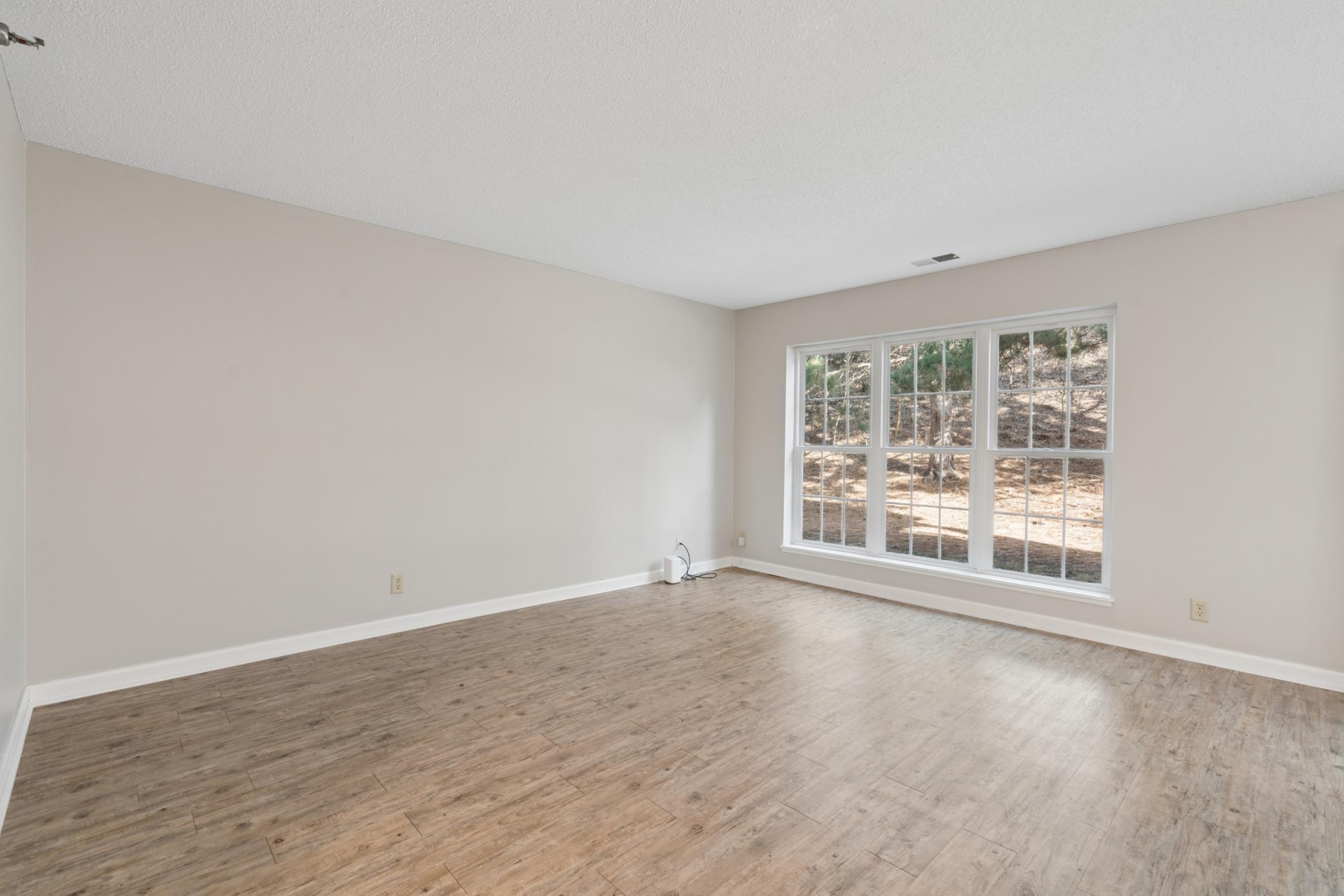 5980 Chasewood Pw #102, Minnetonka, MN 55343