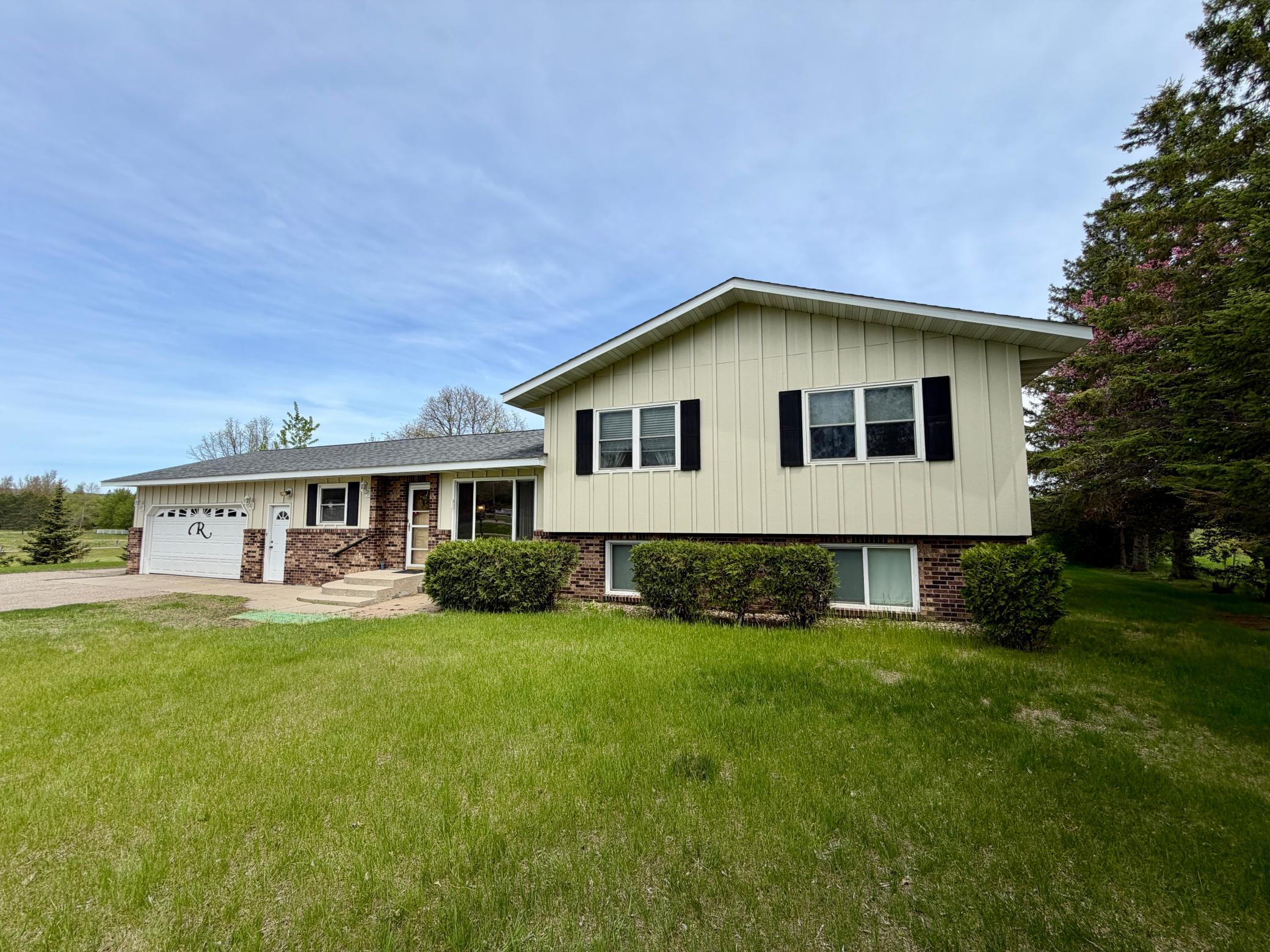 31044 Acorn Lake Rd, Frazee, MN 56544
