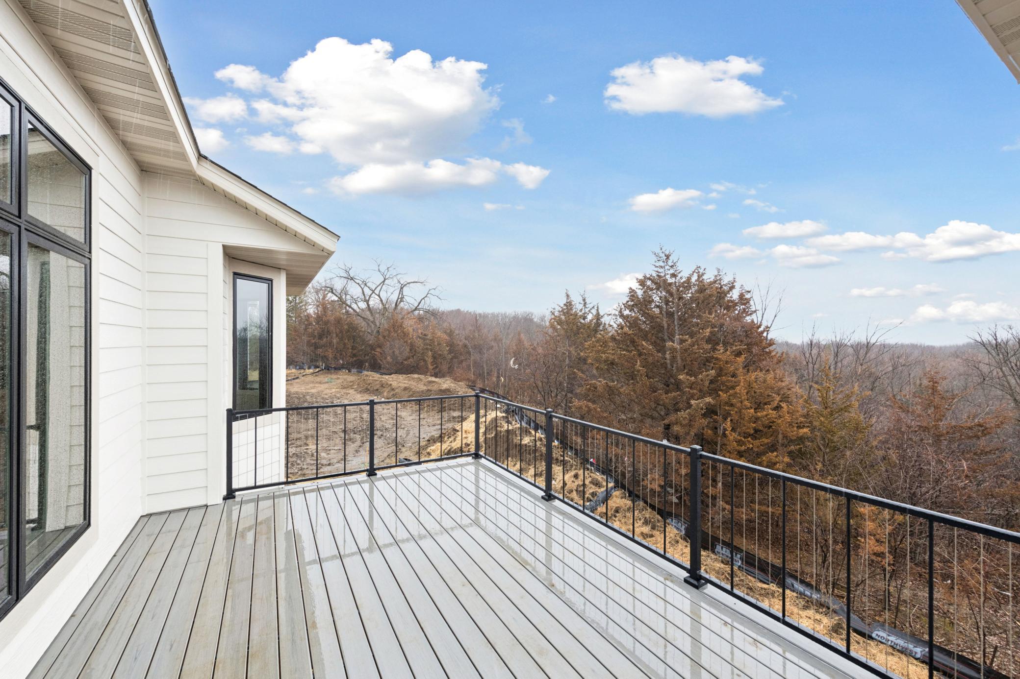 3757 Brookside Dr, Chaska, MN 55318