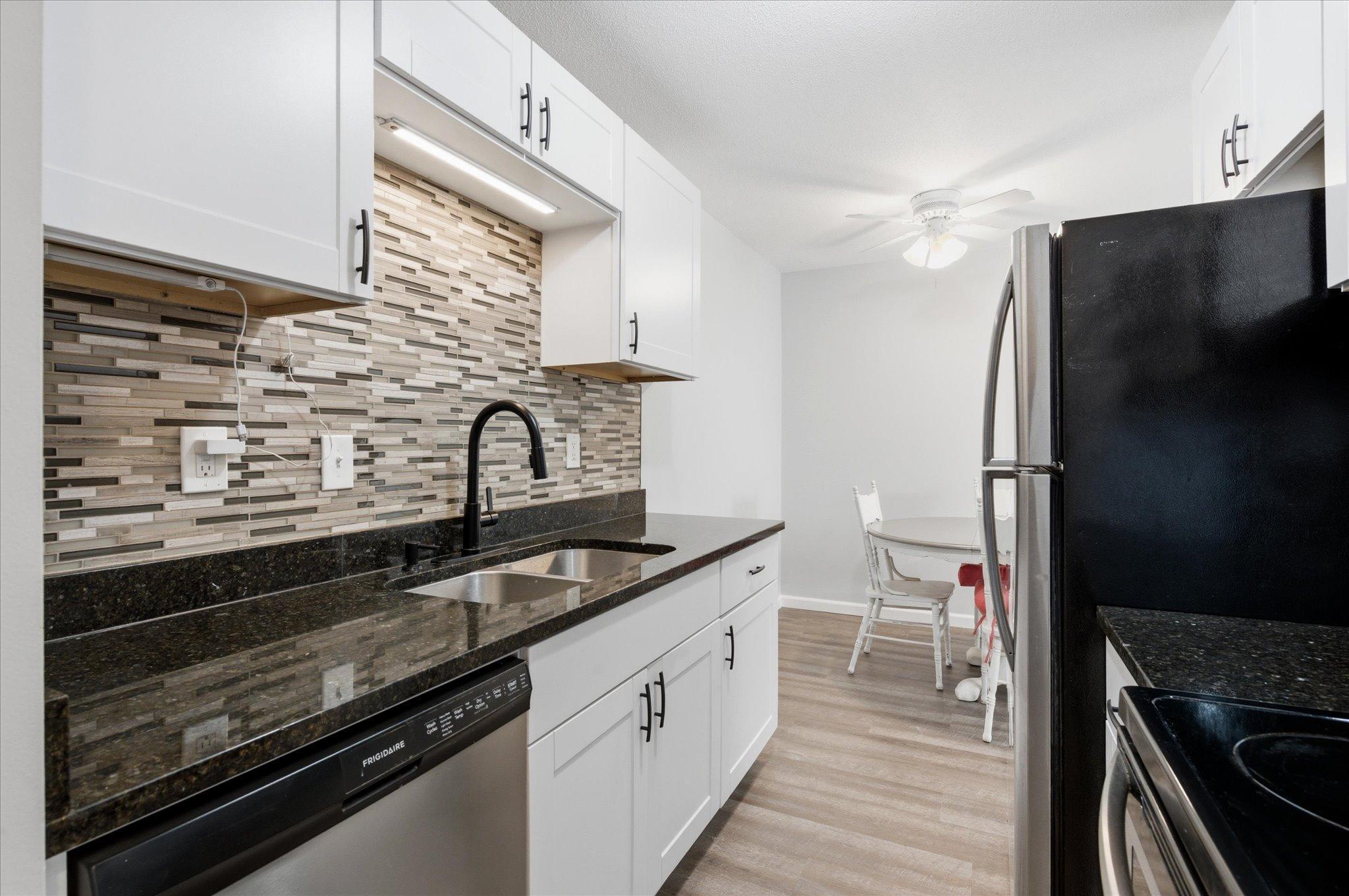 4530 Park Commons Dr #119, Saint Louis Park, MN 55416