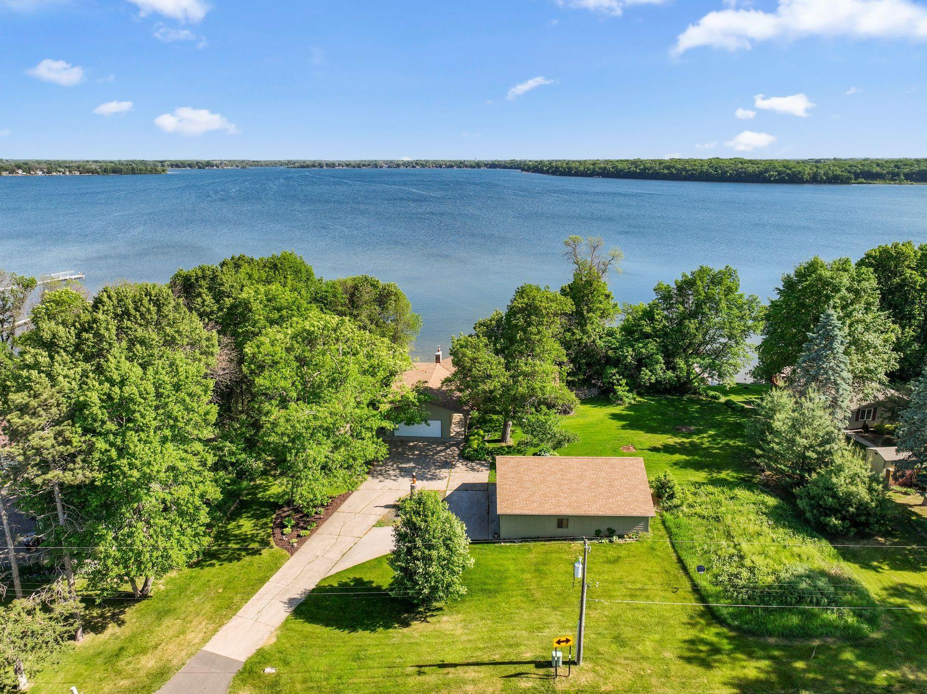 10400 Kismet Isle, Chisago City, MN 55013