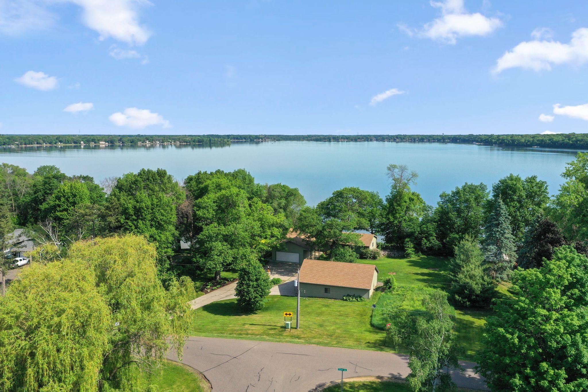 10400 Kismet Isle, Chisago City, MN 55013