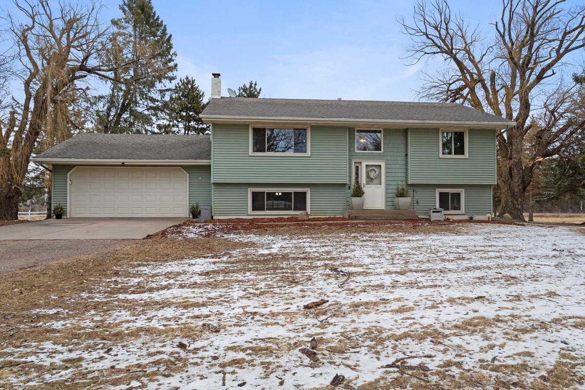 45325 Forest Blvd, Harris, MN 55032