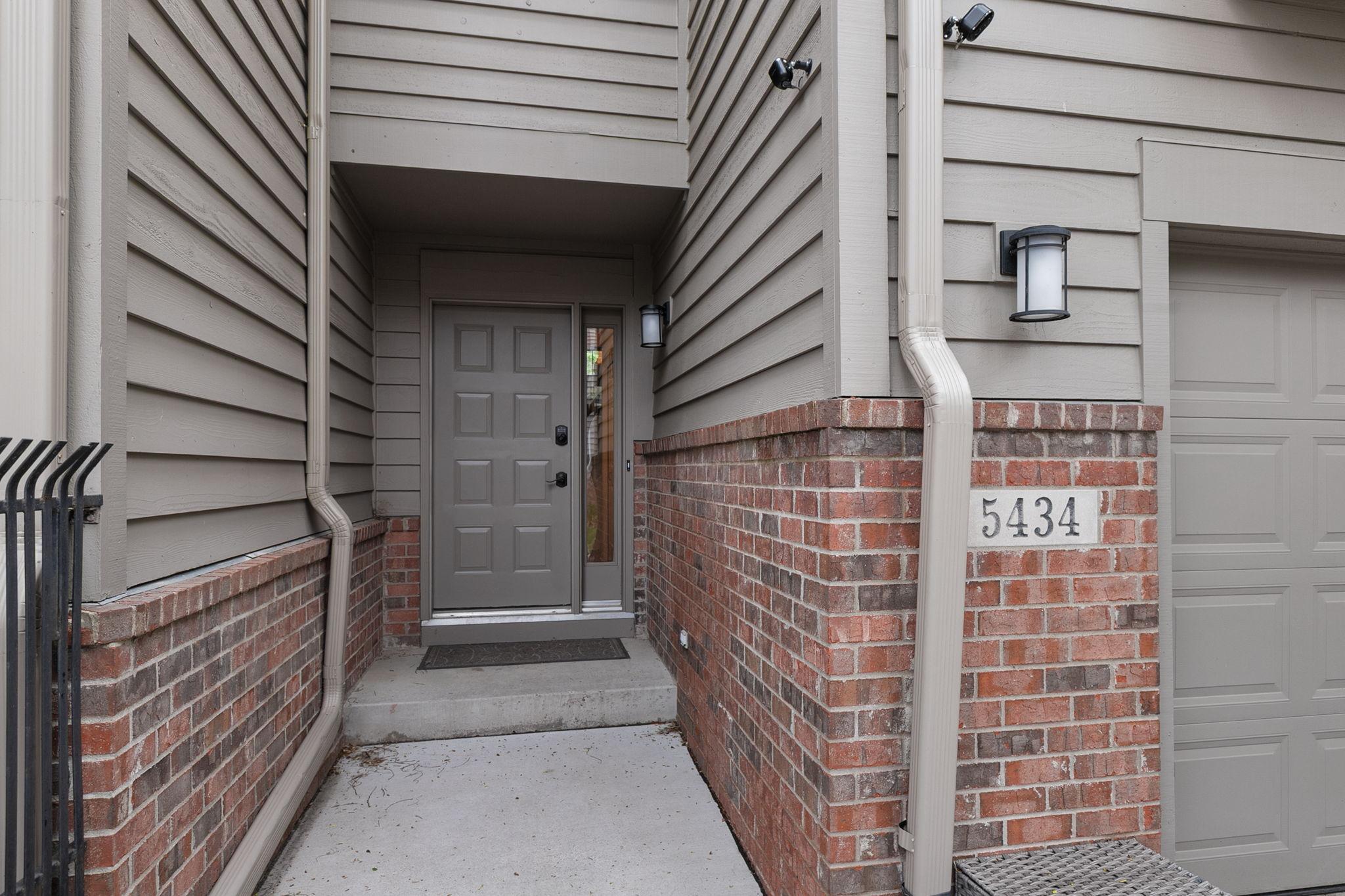 5434 Rowland Park Rd, Minnetonka, MN 55343