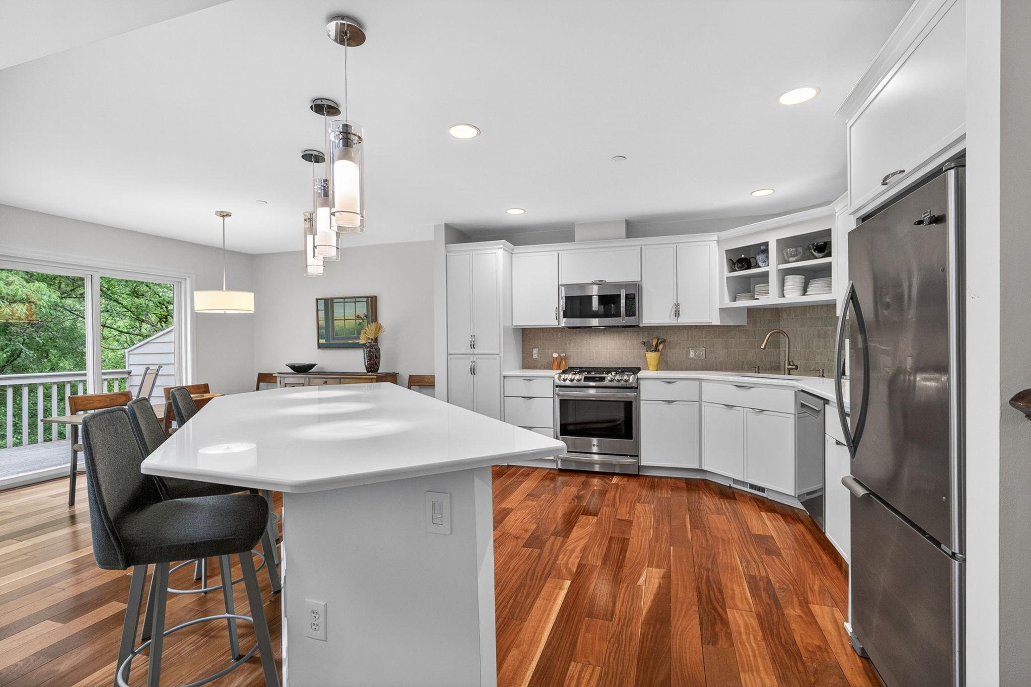 5434 Rowland Park Rd, Minnetonka, MN 55343