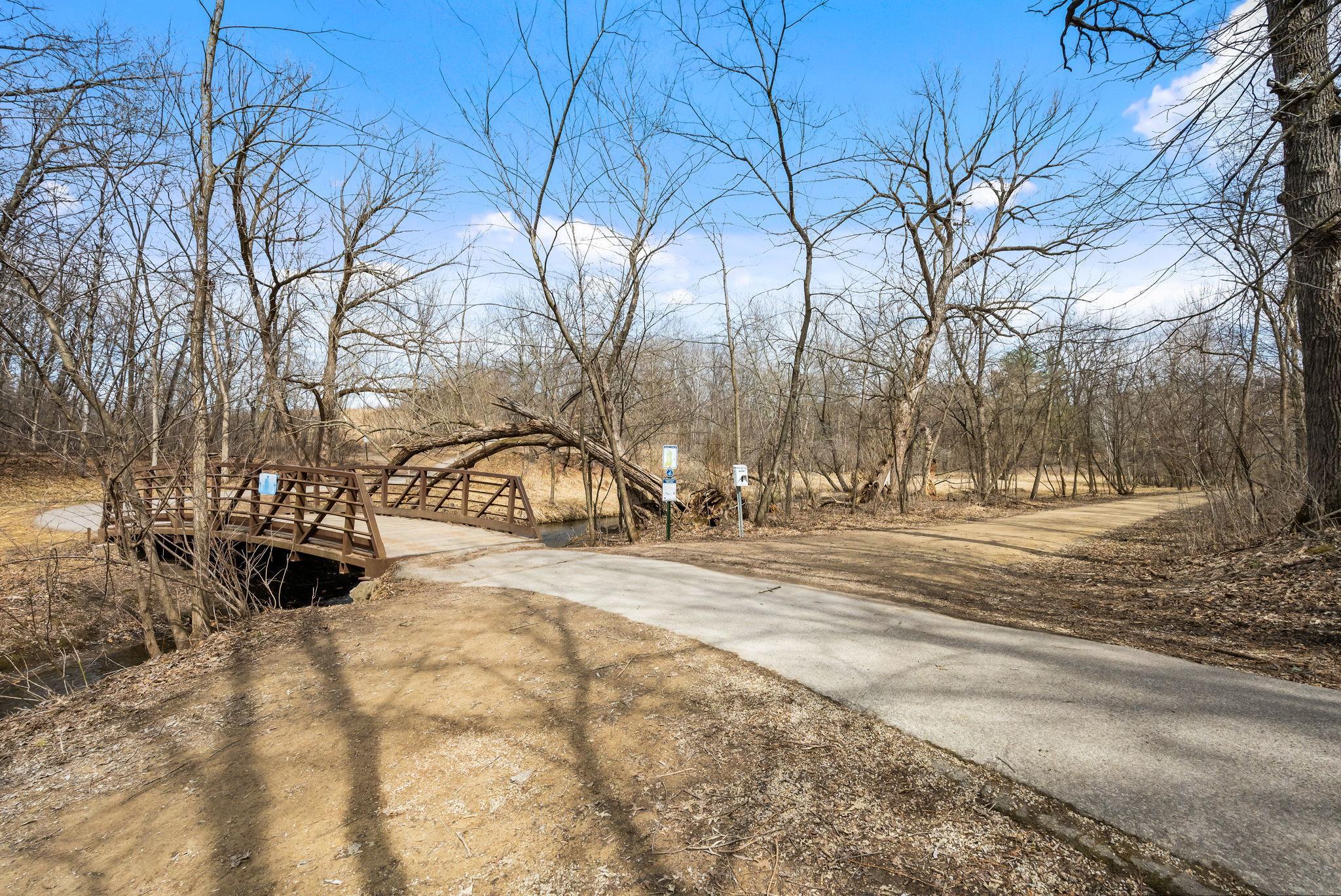 17125 Stodola Rd, Minnetonka, MN 55345