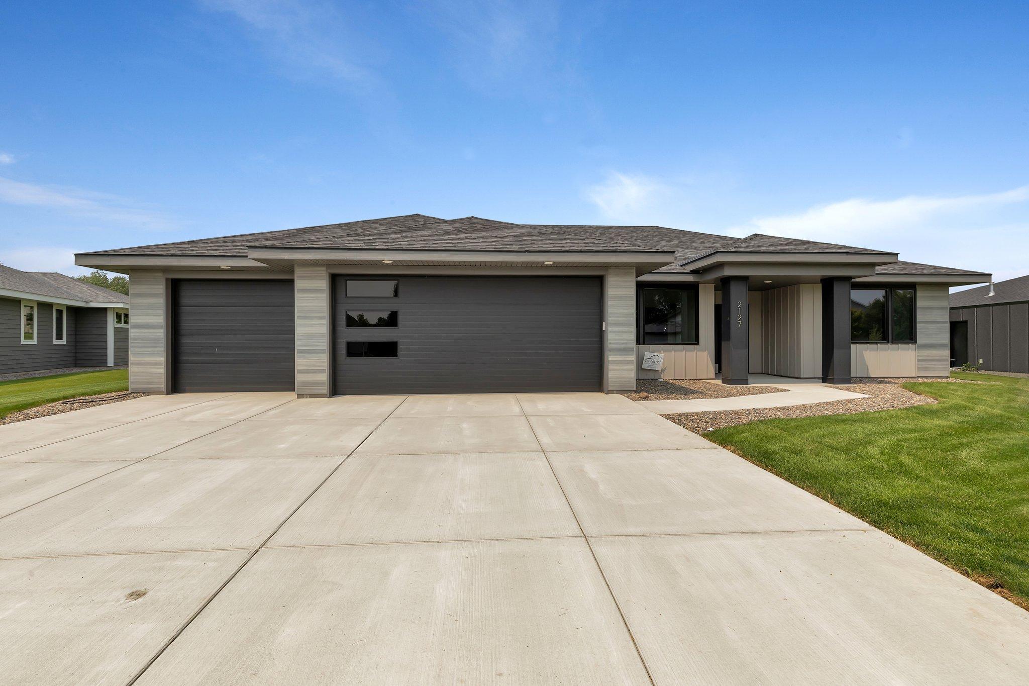 2127 Tamarack Dr, Saint Cloud, MN 56301