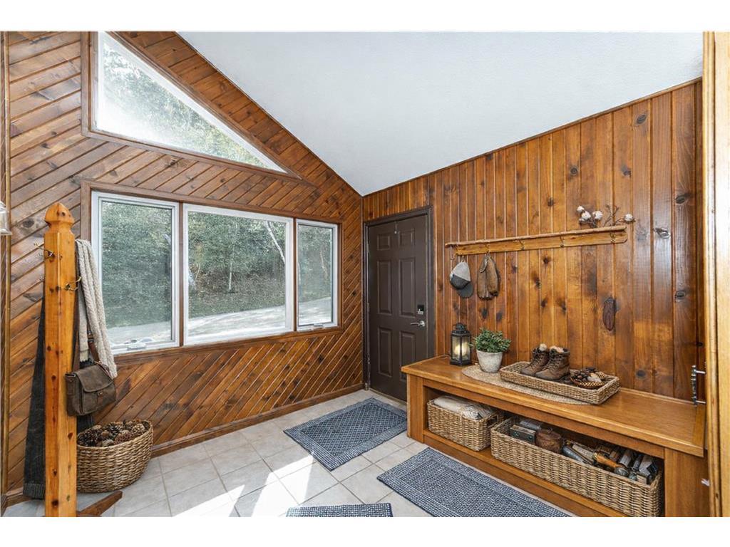 56381 400th Ave, Zumbro Falls, MN 55991