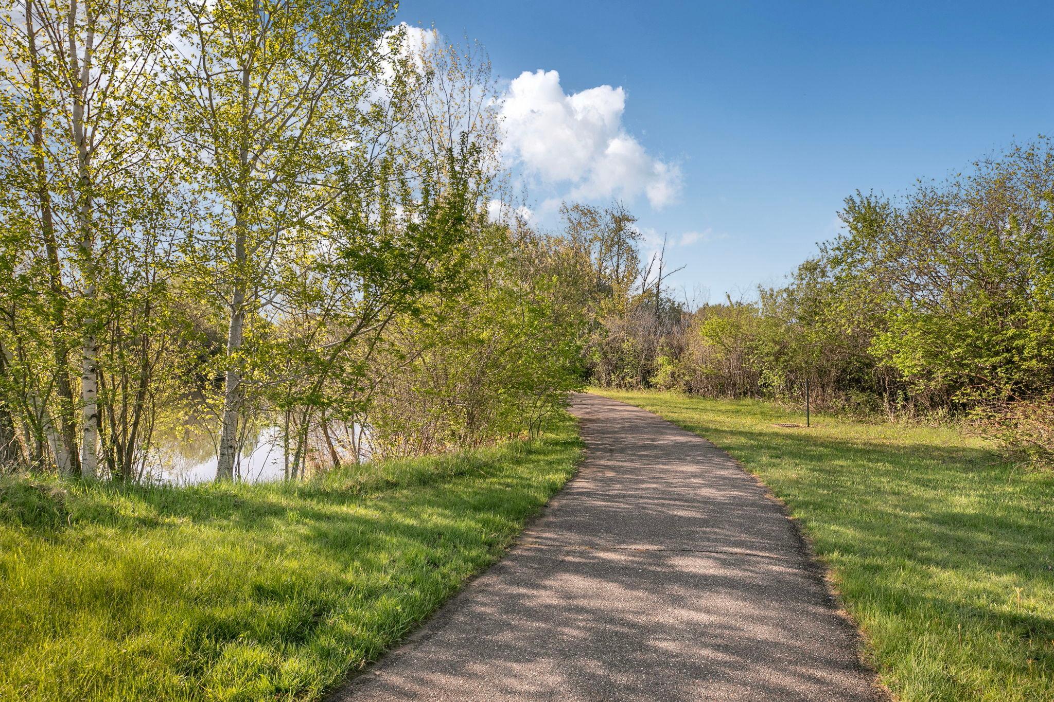 216 Appaloosa Ct, Braham, MN 55006