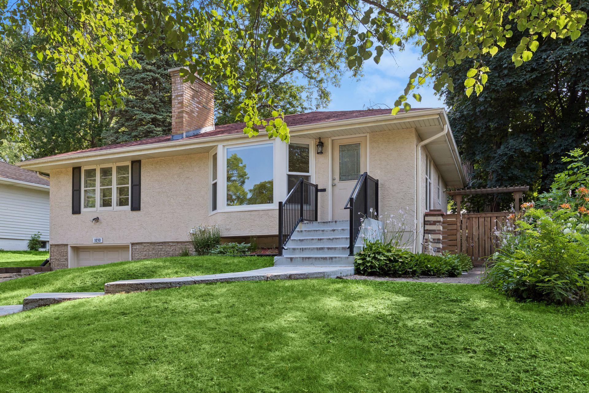 1030 Prior Ave S, Saint Paul, MN 55116