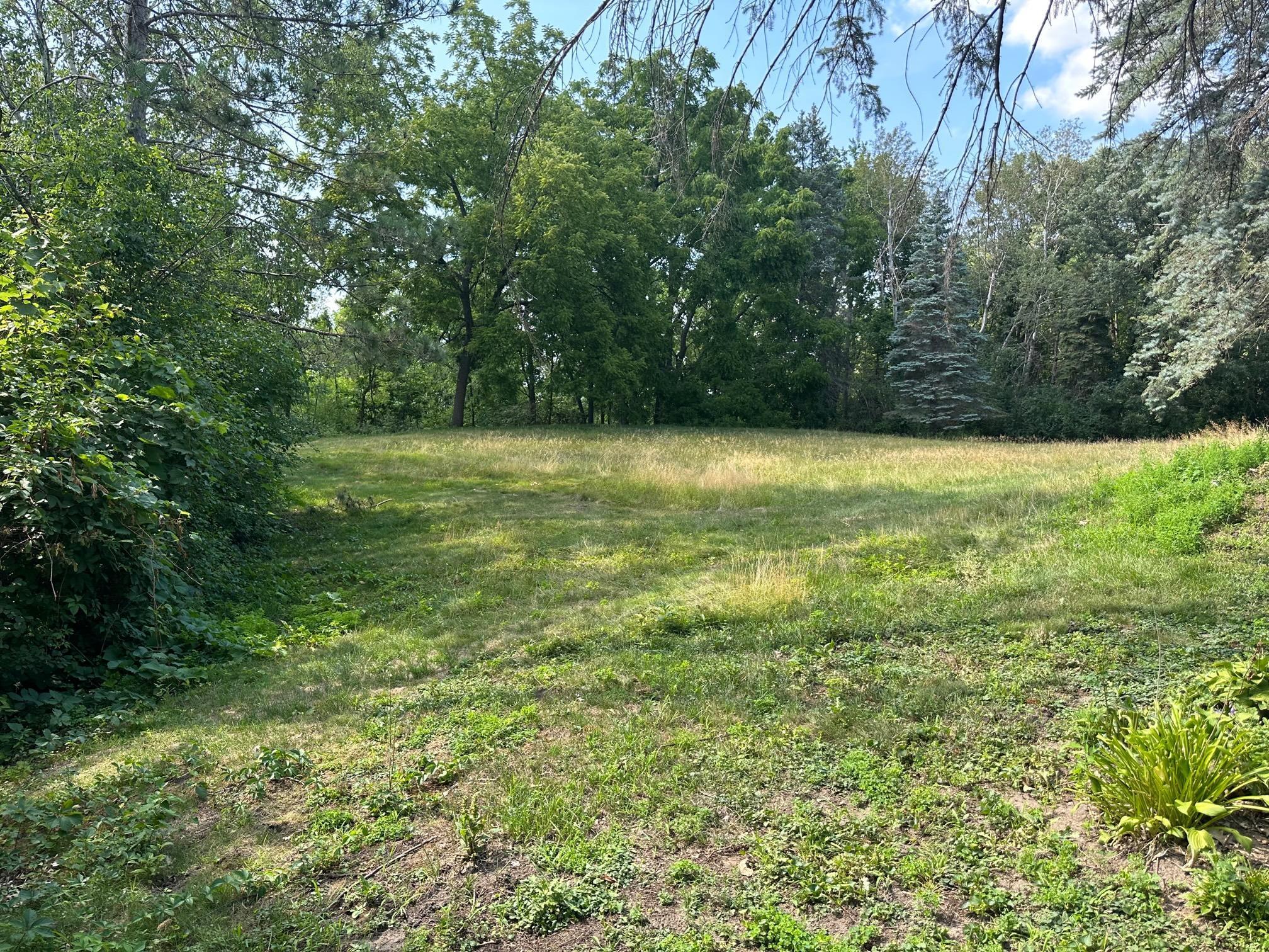 1955 Glenhill Rd, Mendota Heights, MN 55118
