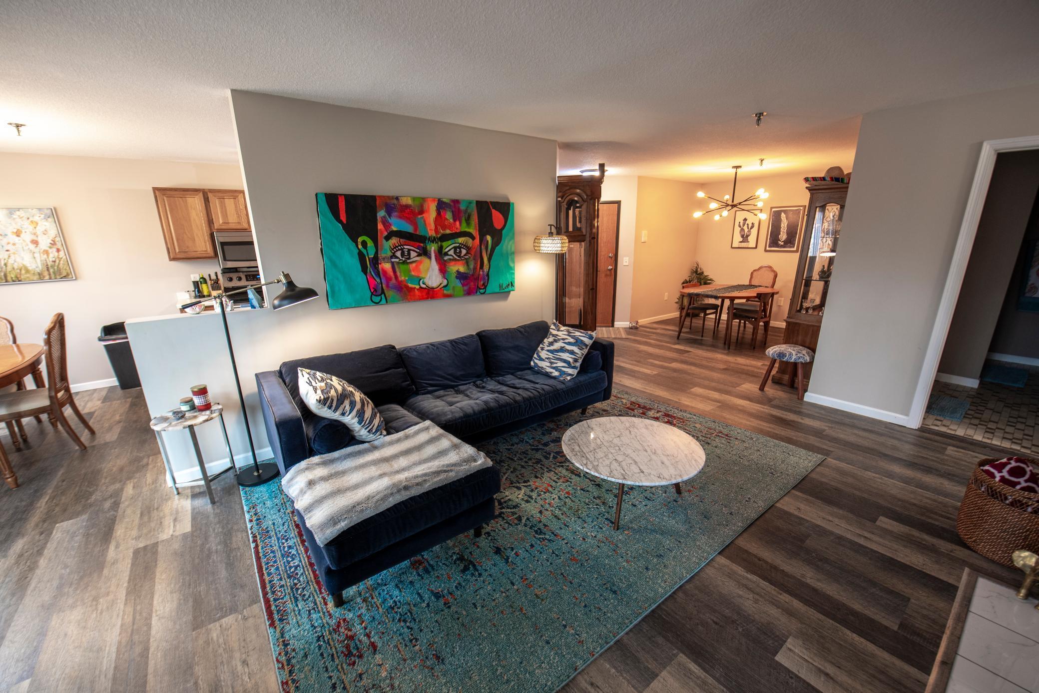 2550 Concord Way, Mendota Heights, MN 55120