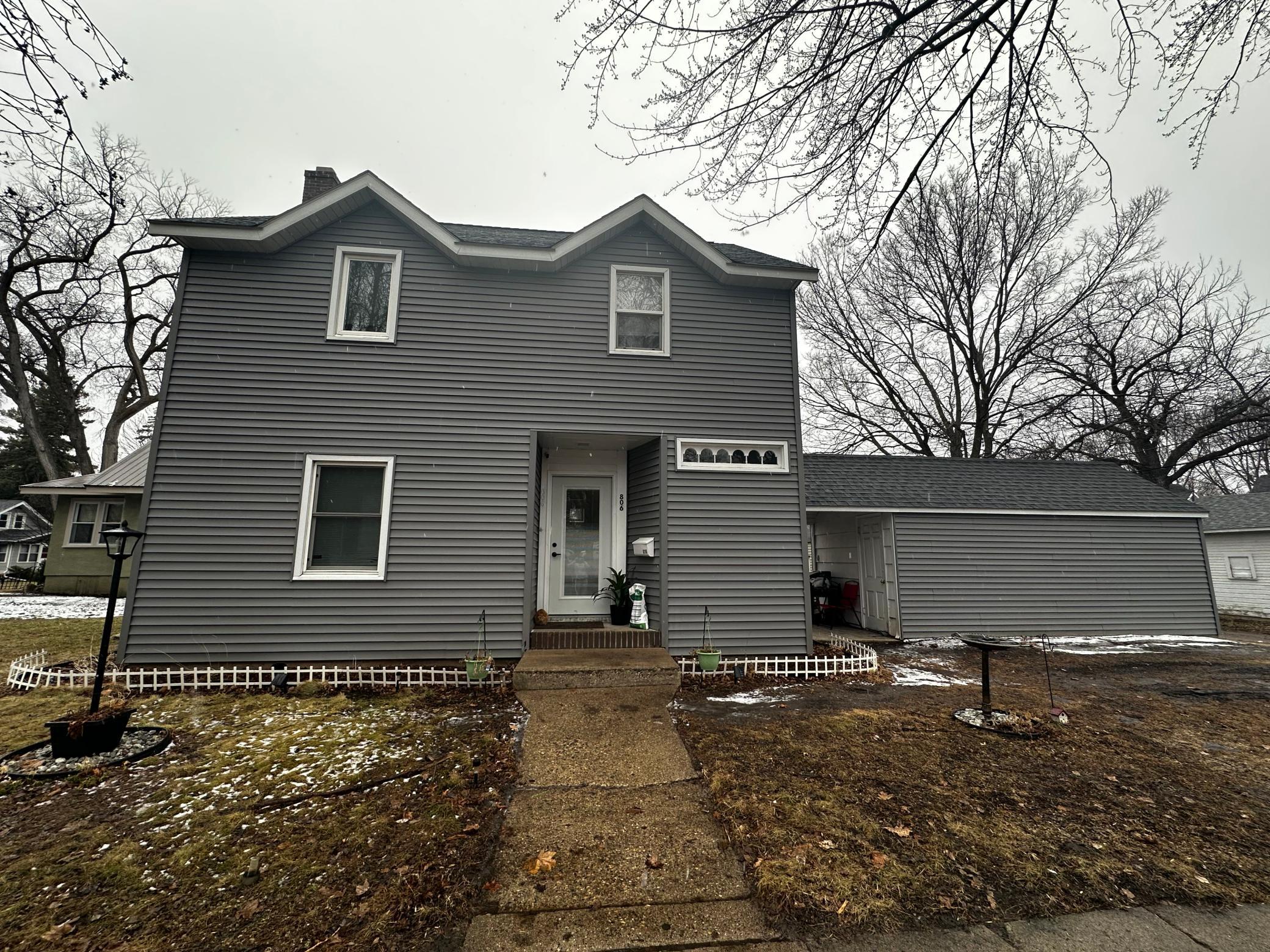 806 E Lincoln Ave, Montevideo, MN 56265