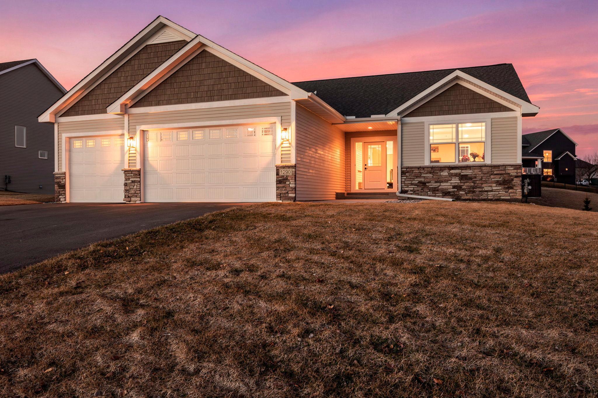 1290 Knight Ln, Watertown, MN 55388