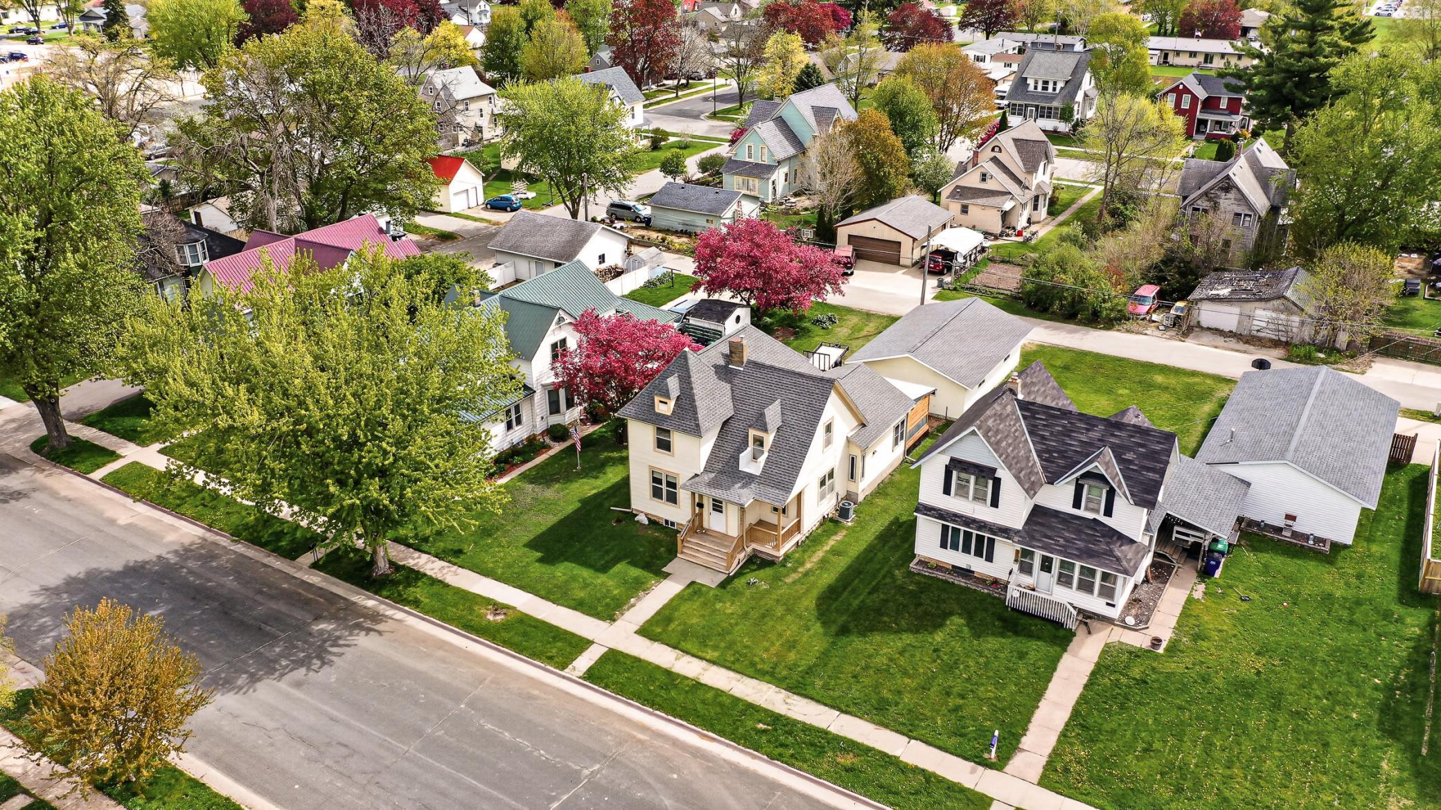 1231 Church Ave, Saint Charles, MN 55972