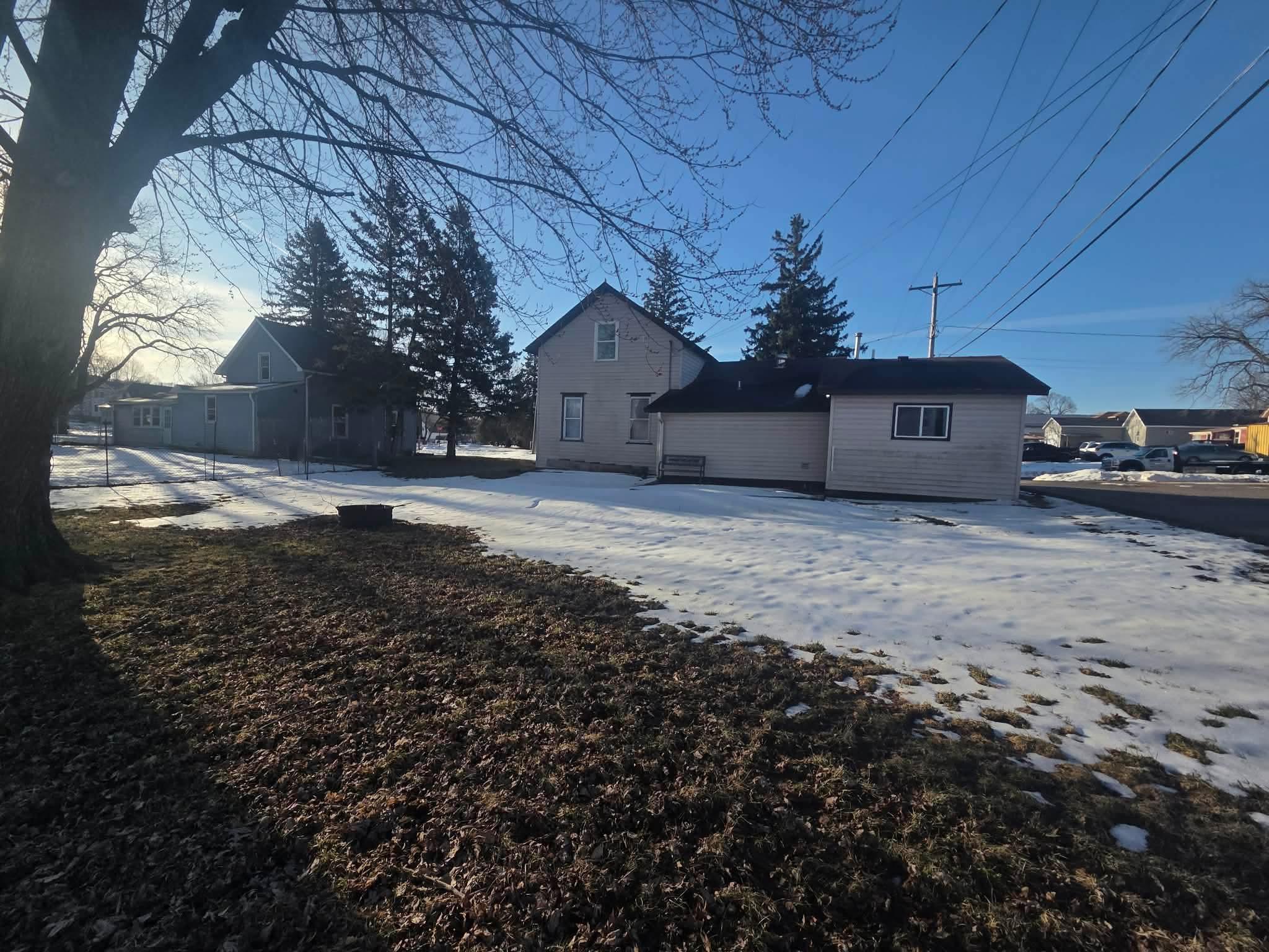 149 E 5th St, Saint Charles, MN 55972