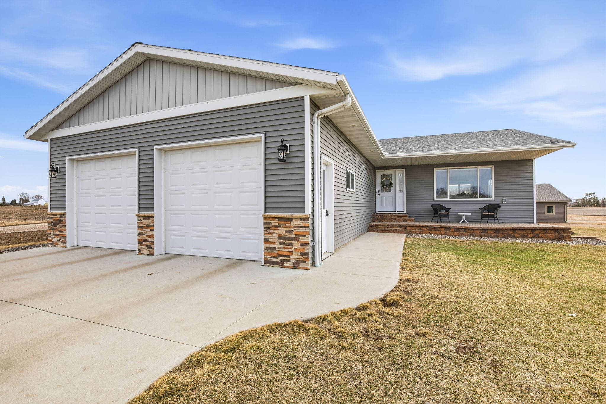 630 Driftwood Ave, Watkins, MN 55389