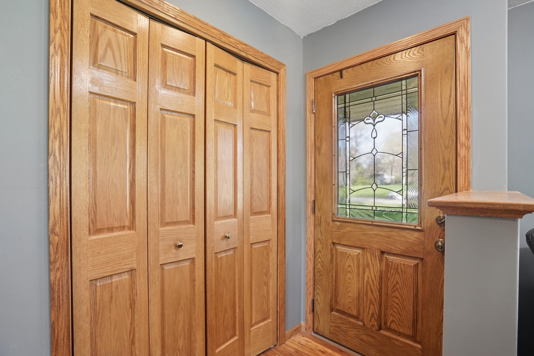 921 S Meadow Rd, Litchfield, MN 55355