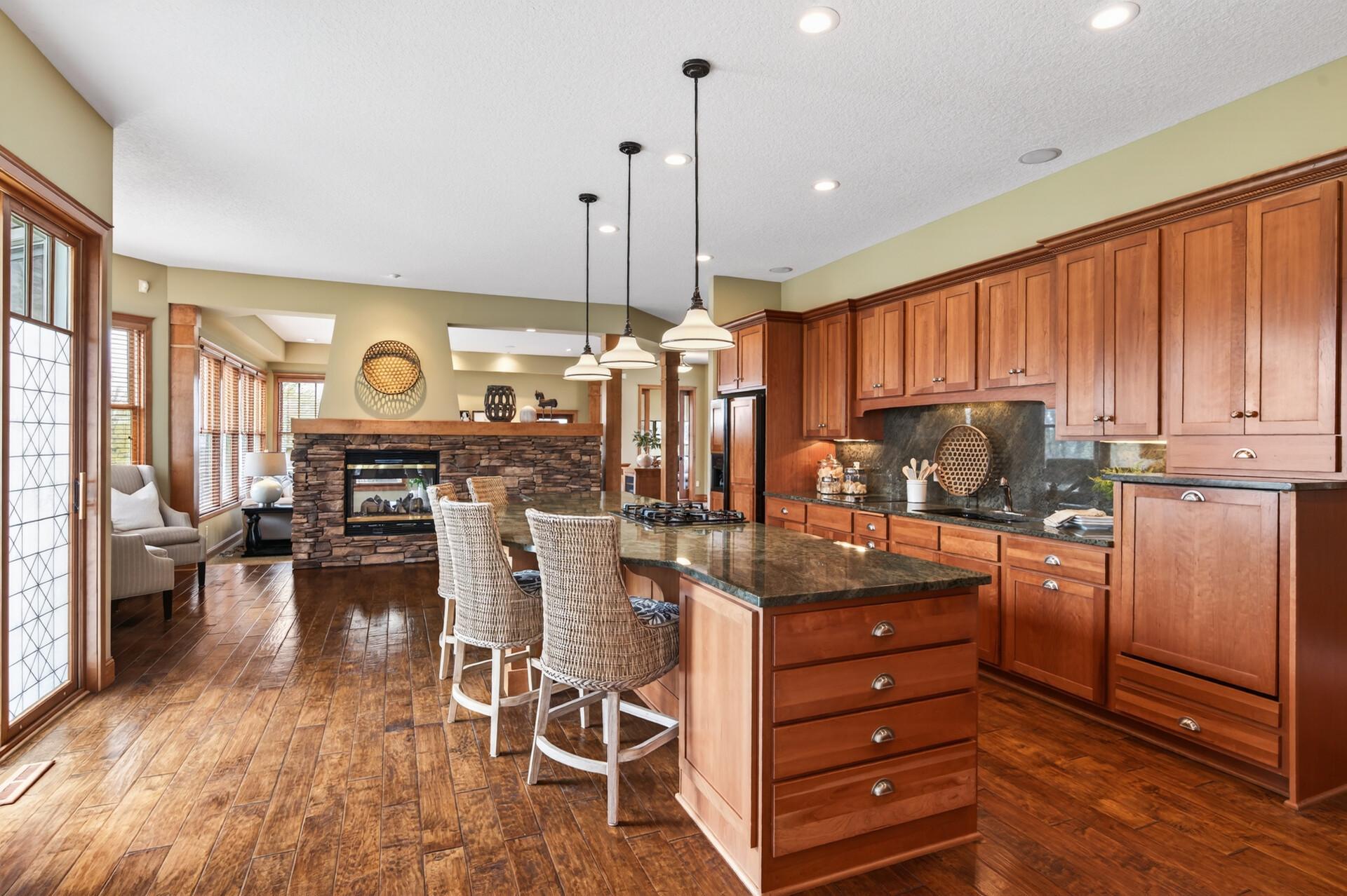 13212 Danner Pa, Rosemount, MN 55068