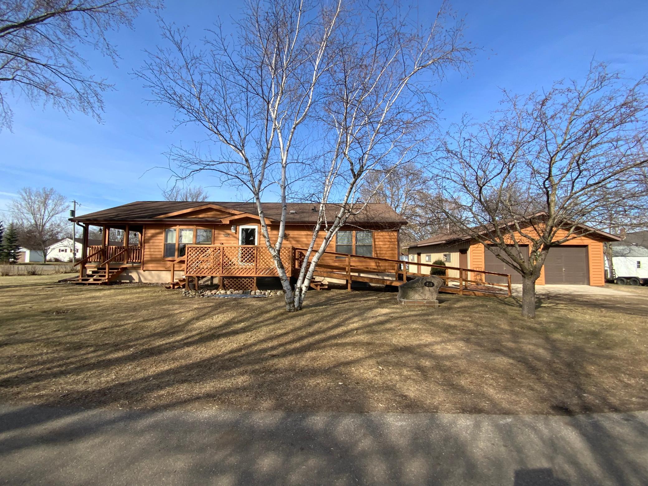 231 Park St N, Eden Valley, MN 55329