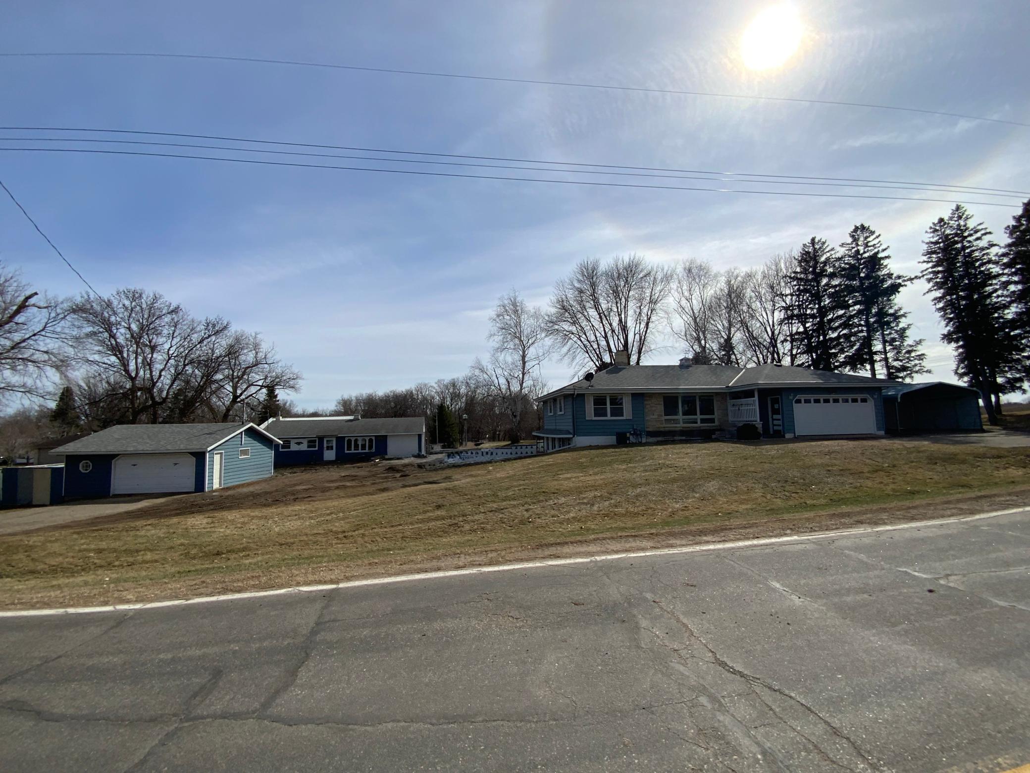 611 Stearns Ave W, Eden Valley, MN 55329