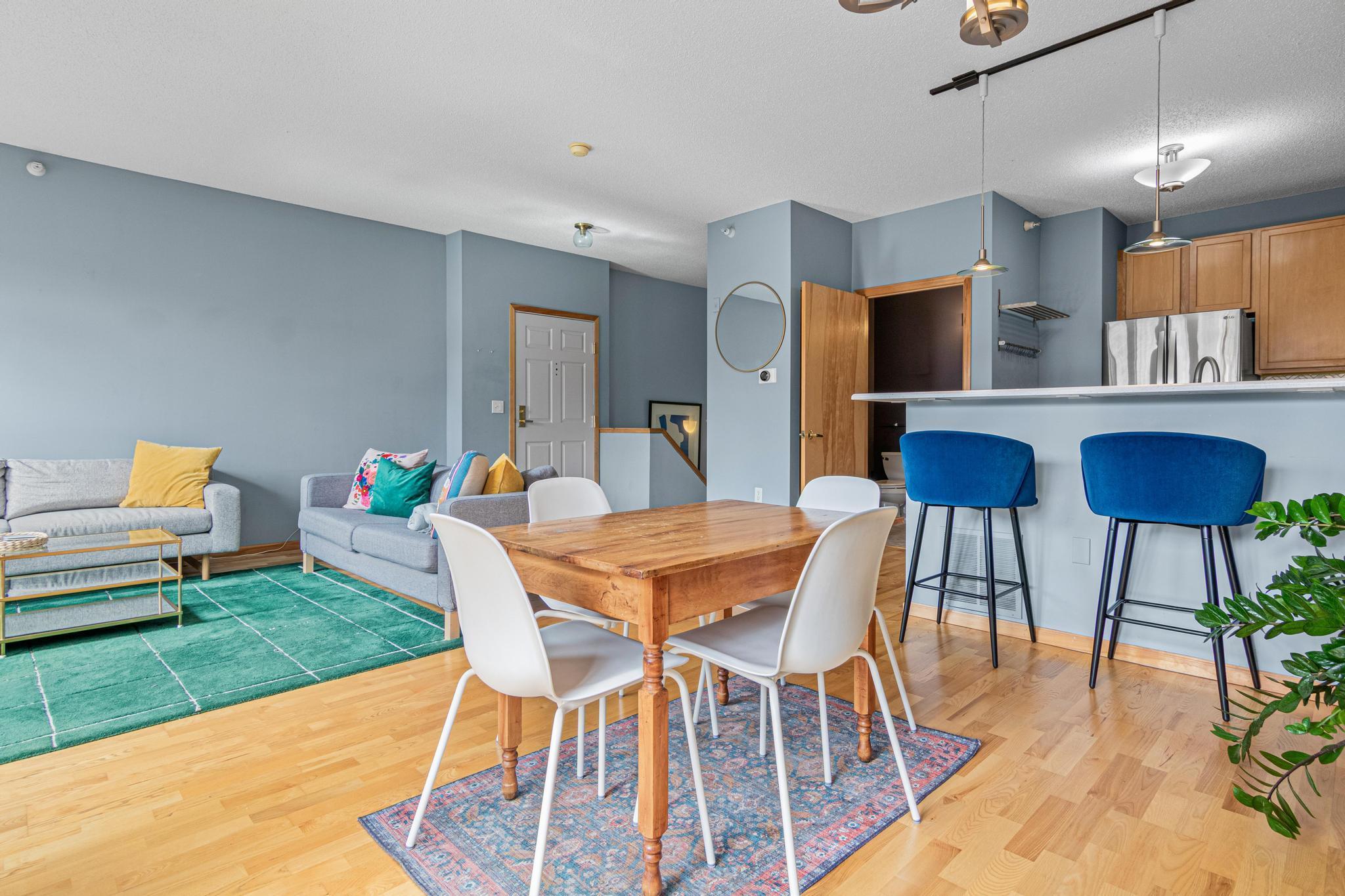 545 N 1st St #405, Minneapolis, MN 55401