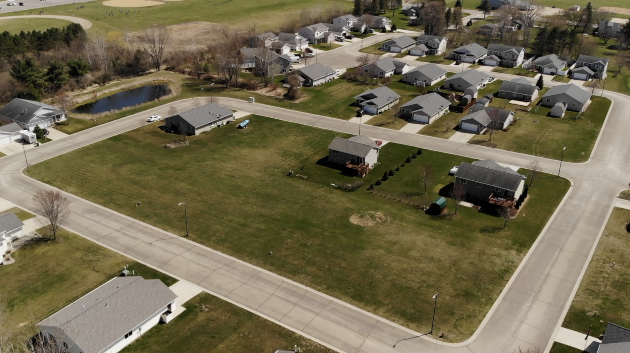 553 Coleman Ave E, Eden Valley, MN 55329
