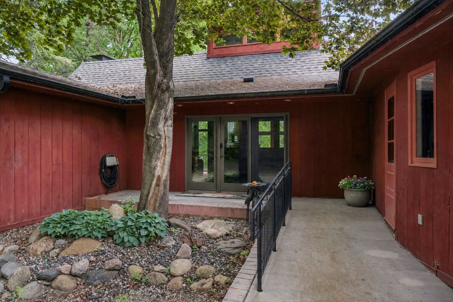 13160 Willandale Rd, Rogers, MN 55374