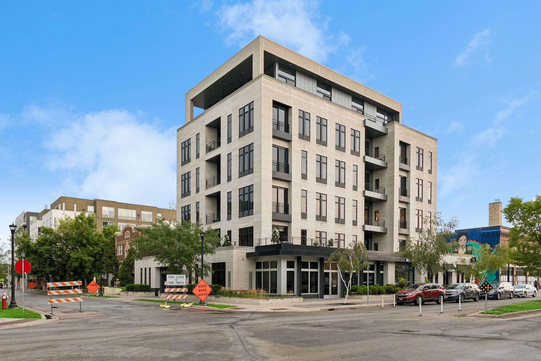 3041 Holmes Ave S #302, Minneapolis, MN 55408