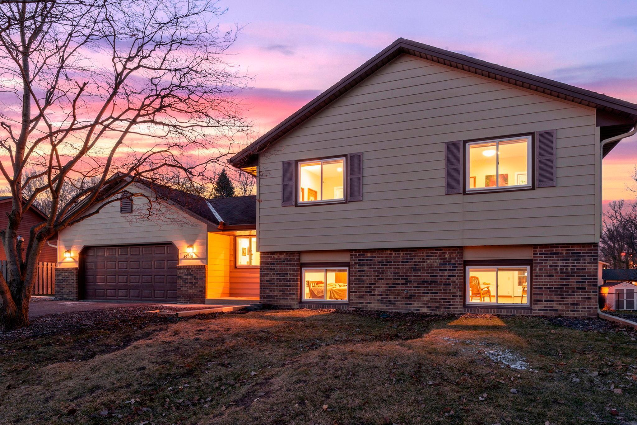 14510 Wellington Rd, Minnetonka, MN 55391