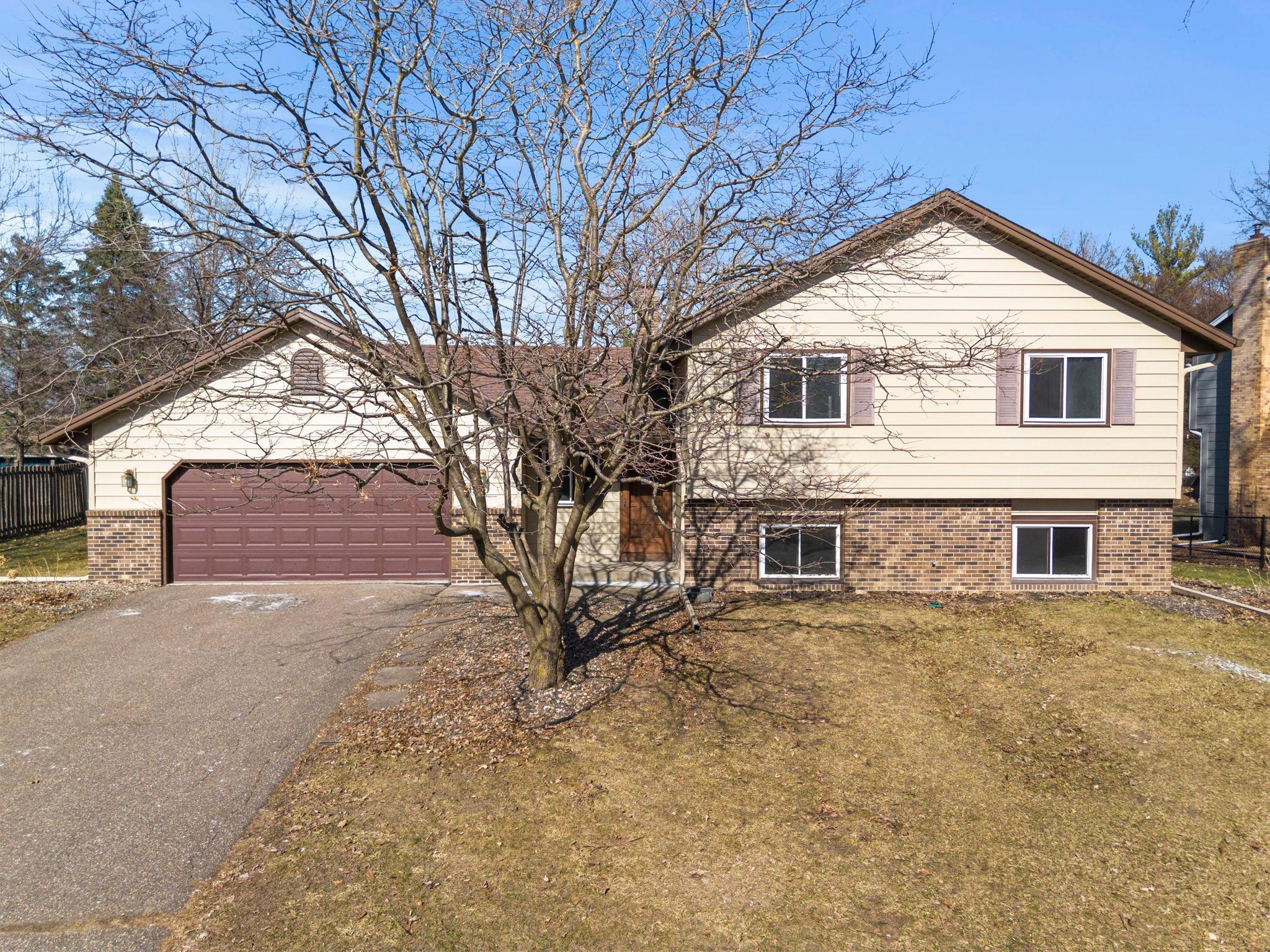 14510 Wellington Rd, Minnetonka, MN 55391
