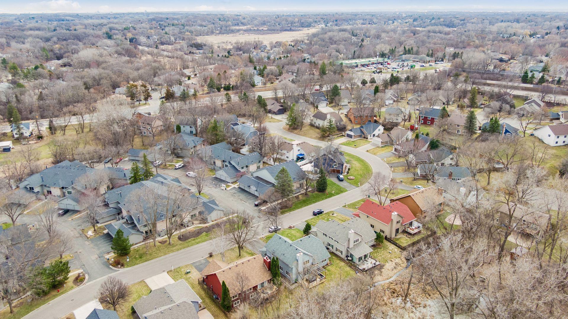 18721 Clear View Ct, Minnetonka, MN 55345