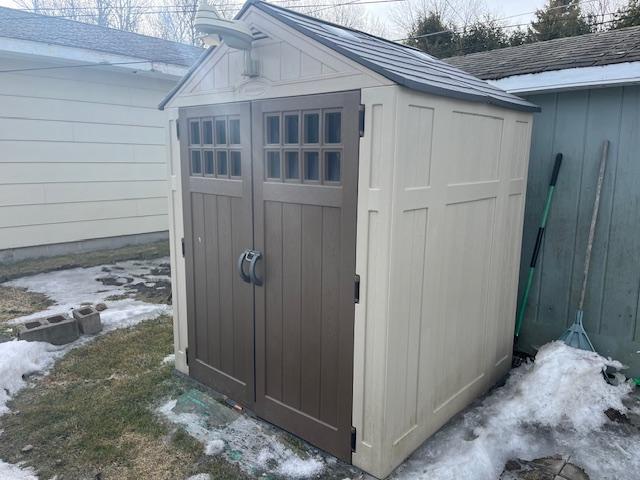 1204 2nd St W, Eveleth, MN 55734