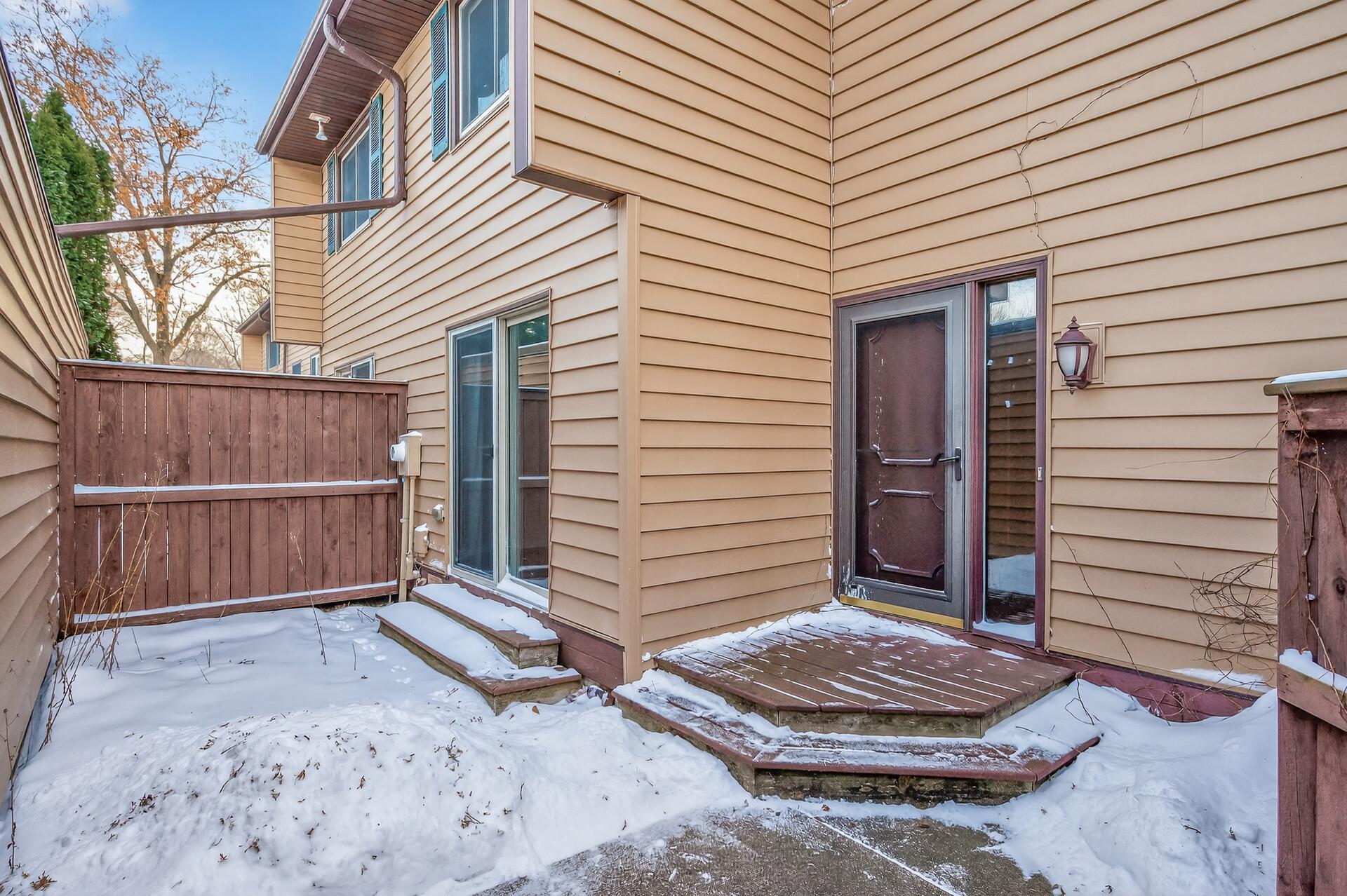 4757 Spring Cir, Minnetonka, MN 55345