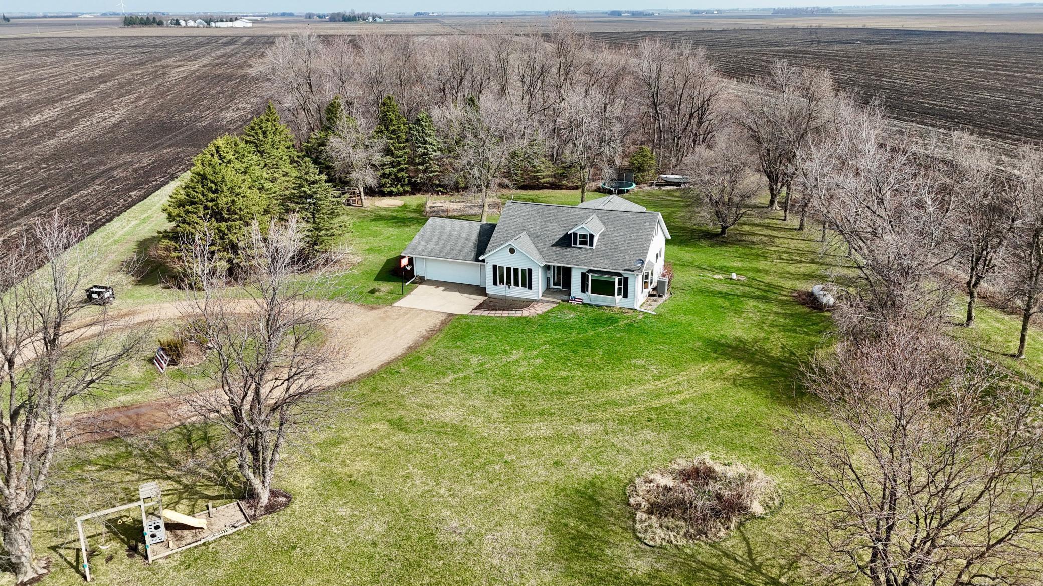 33210 810th St, Brewster, MN 56119