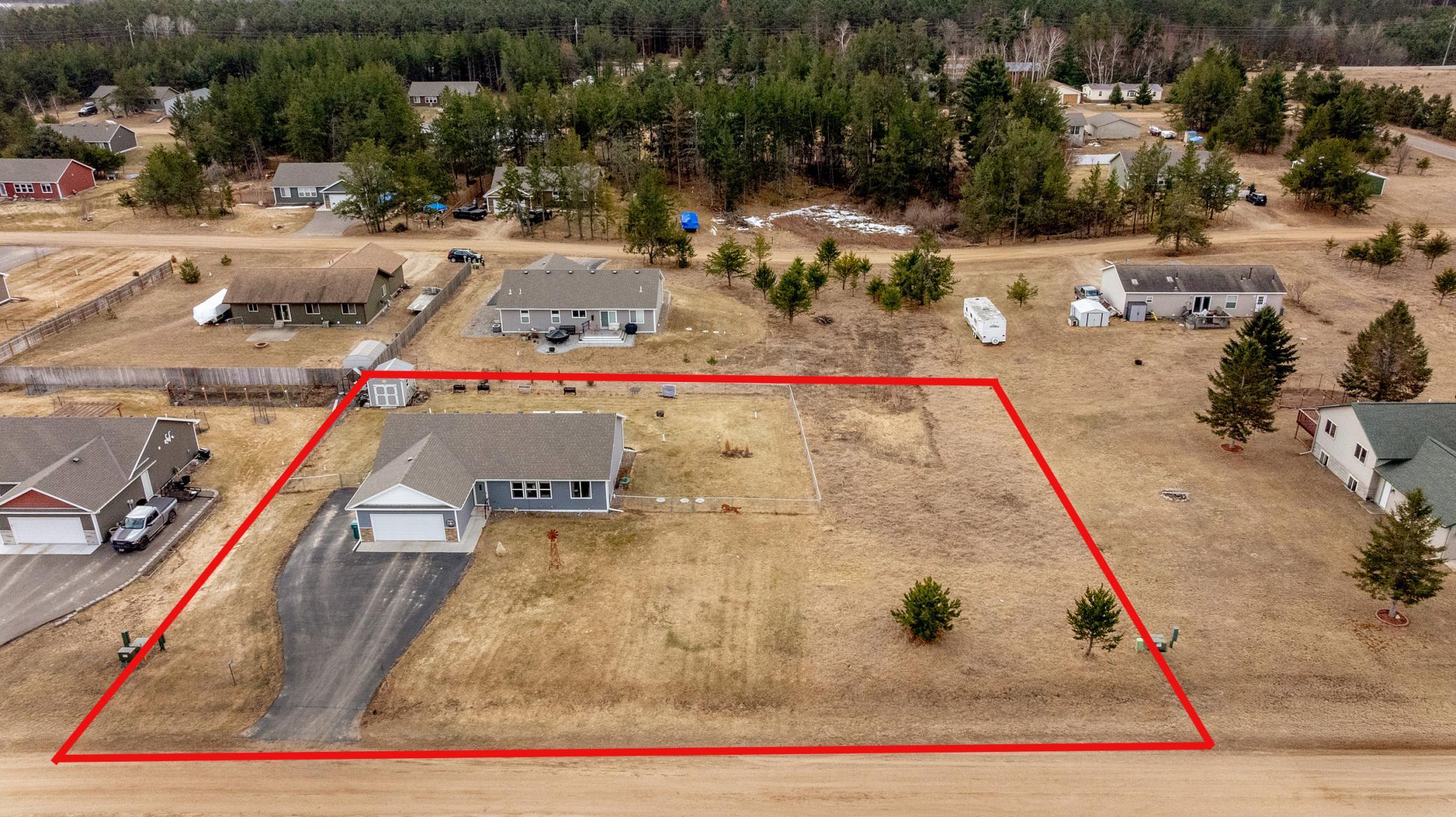 9103 3rd Ave, Pequot Lakes, MN 56472