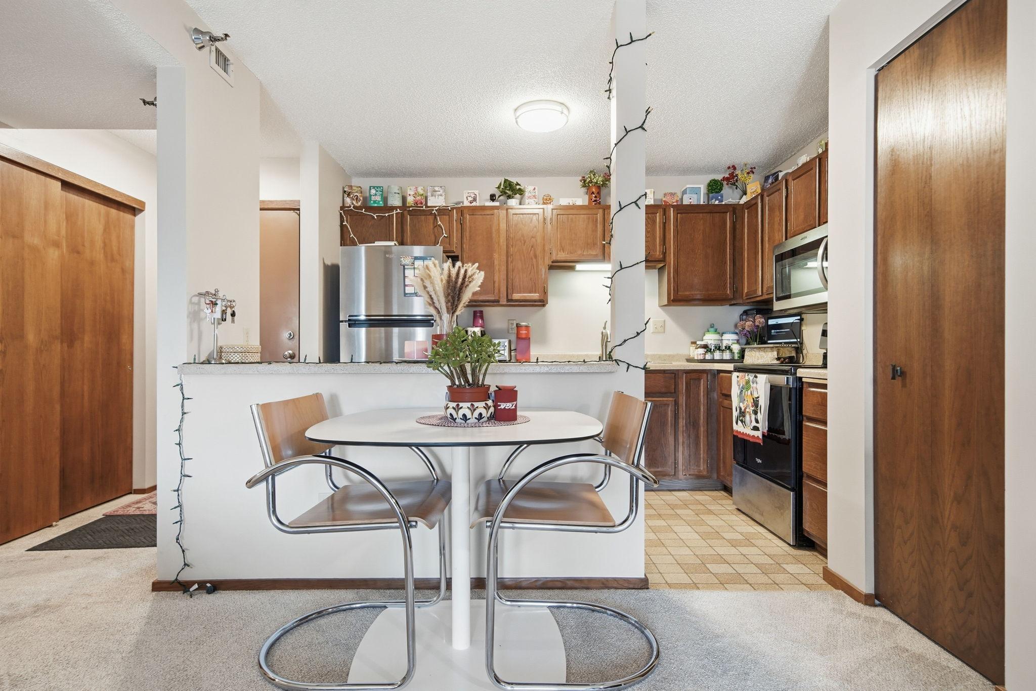 66 9th St E #1510, Saint Paul, MN 55101