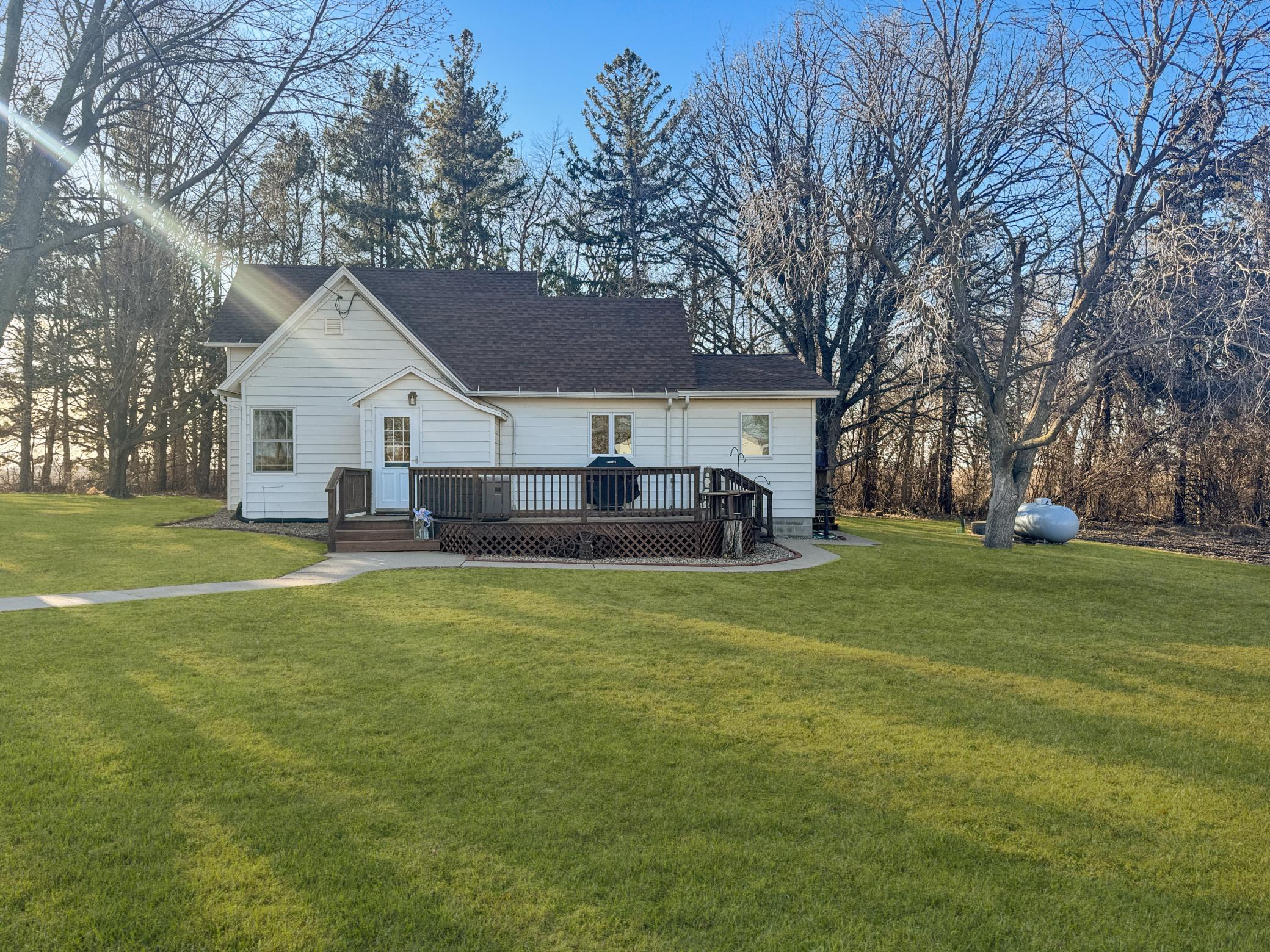 1890 121st St, Slayton, MN 56172