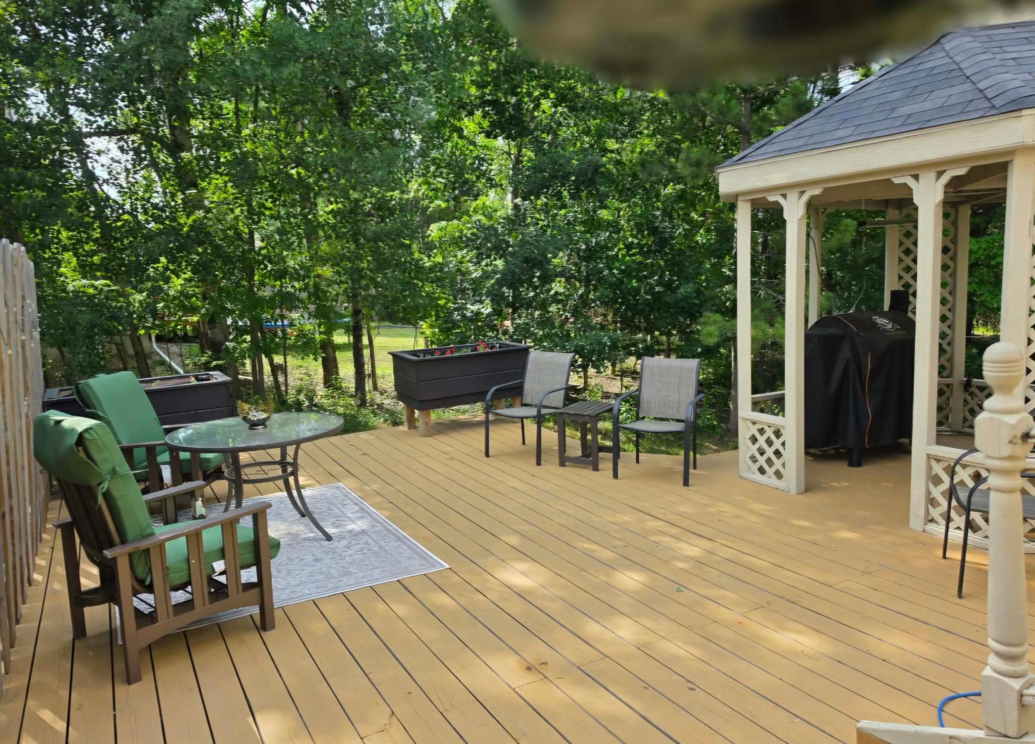 312 Shorewood Dr, International Falls, MN 56649