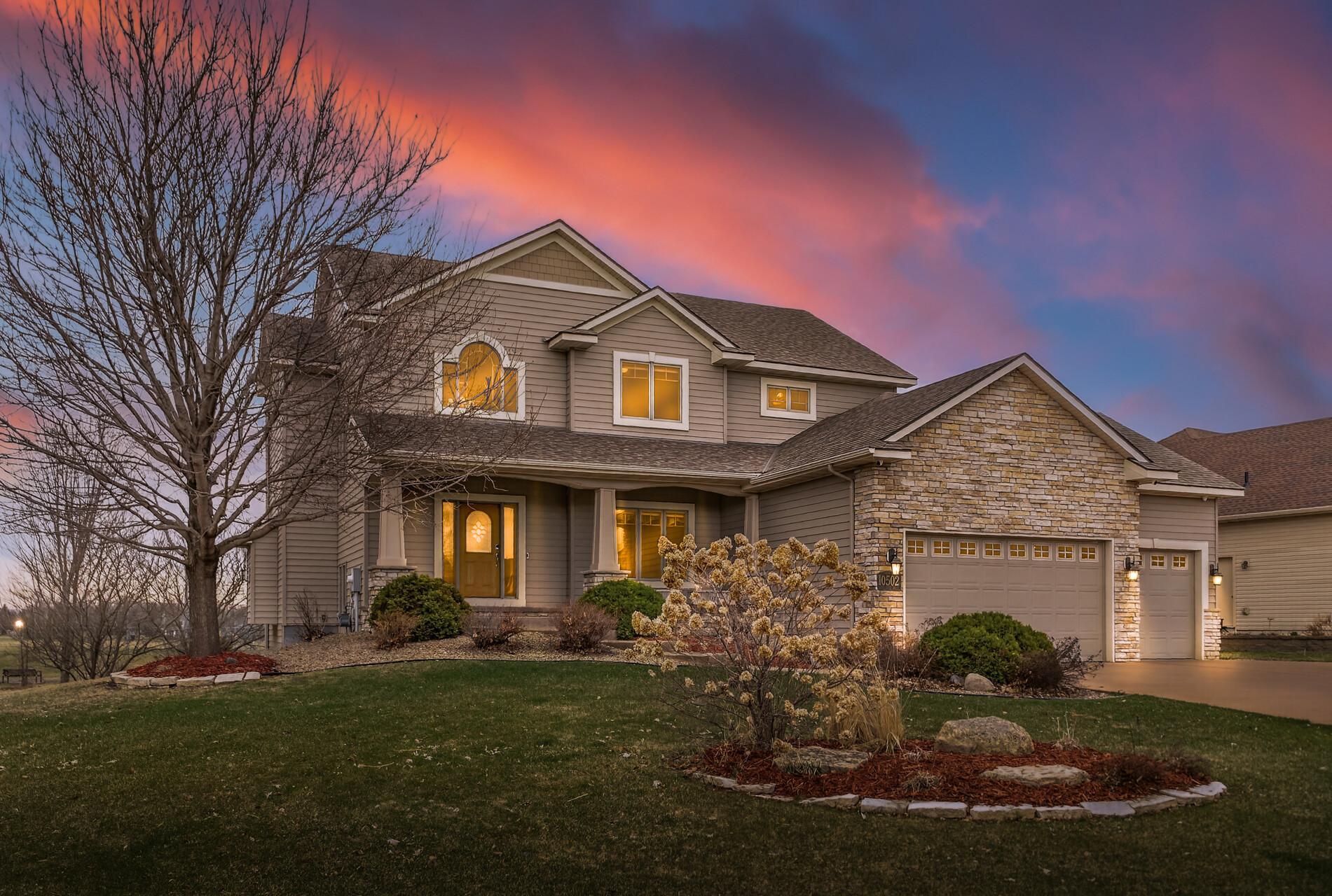10502 Vera Cruz Dr N, Brooklyn Park, MN 55443