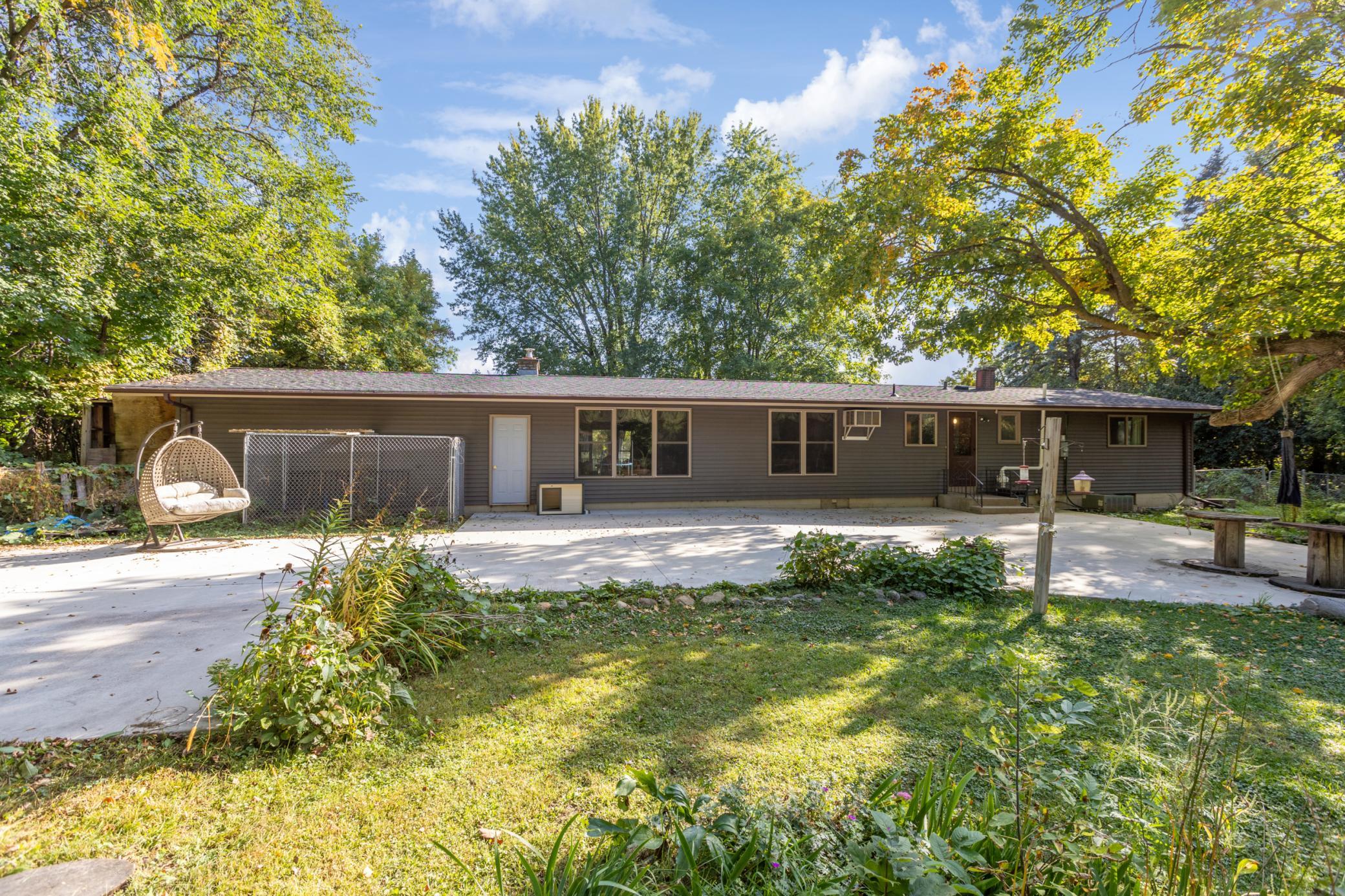 8722 47th St SW, Howard Lake, MN 55349