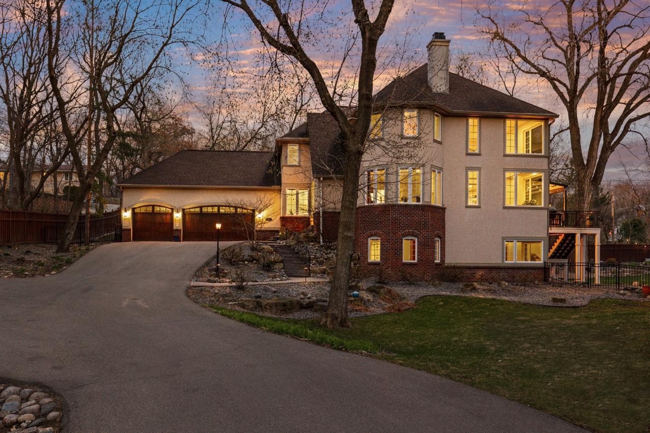 4251 Manor Court Rd, Minnetonka, MN 55345