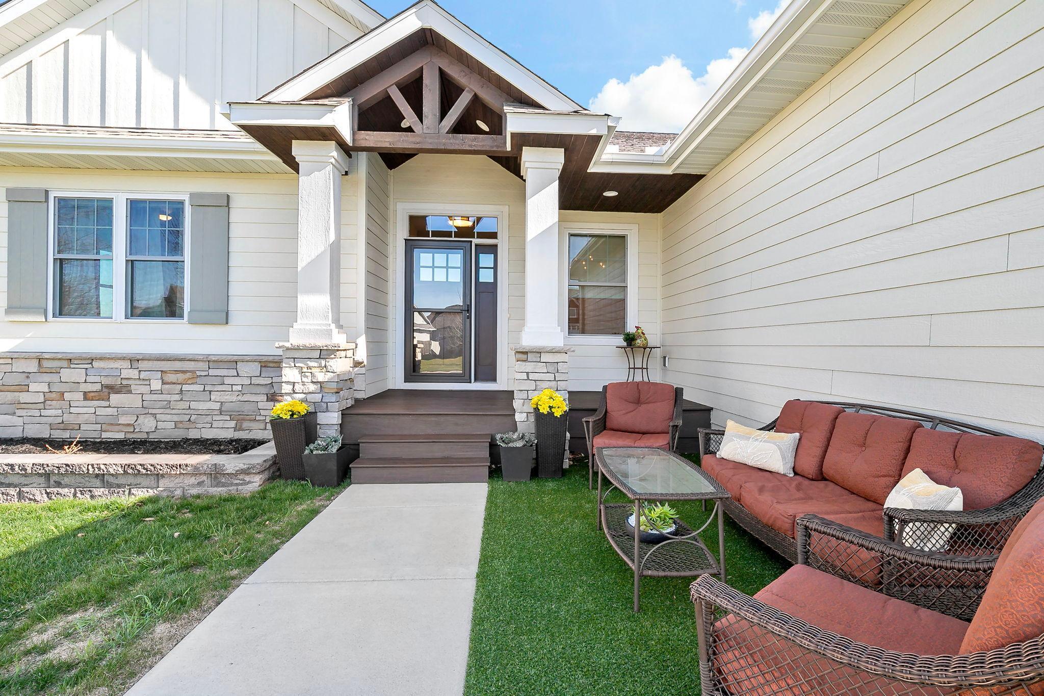 5147 Harvest Curve, Mayer, MN 55360