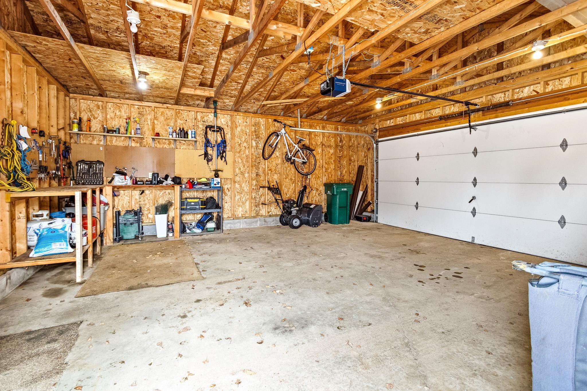 42 S Elder Dr, Duluth, MN 55810